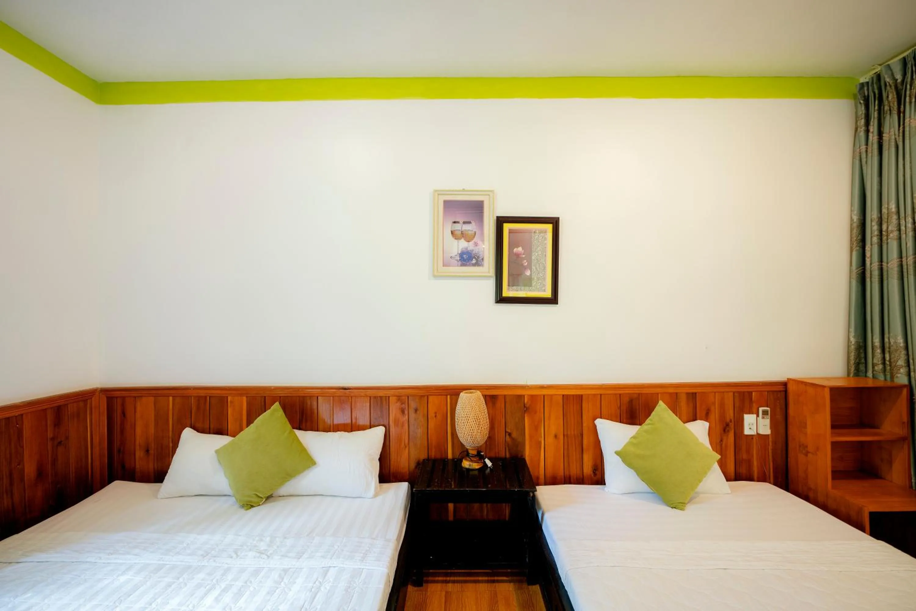 Property building, Bed in Bungalow Mai Phuong Binh