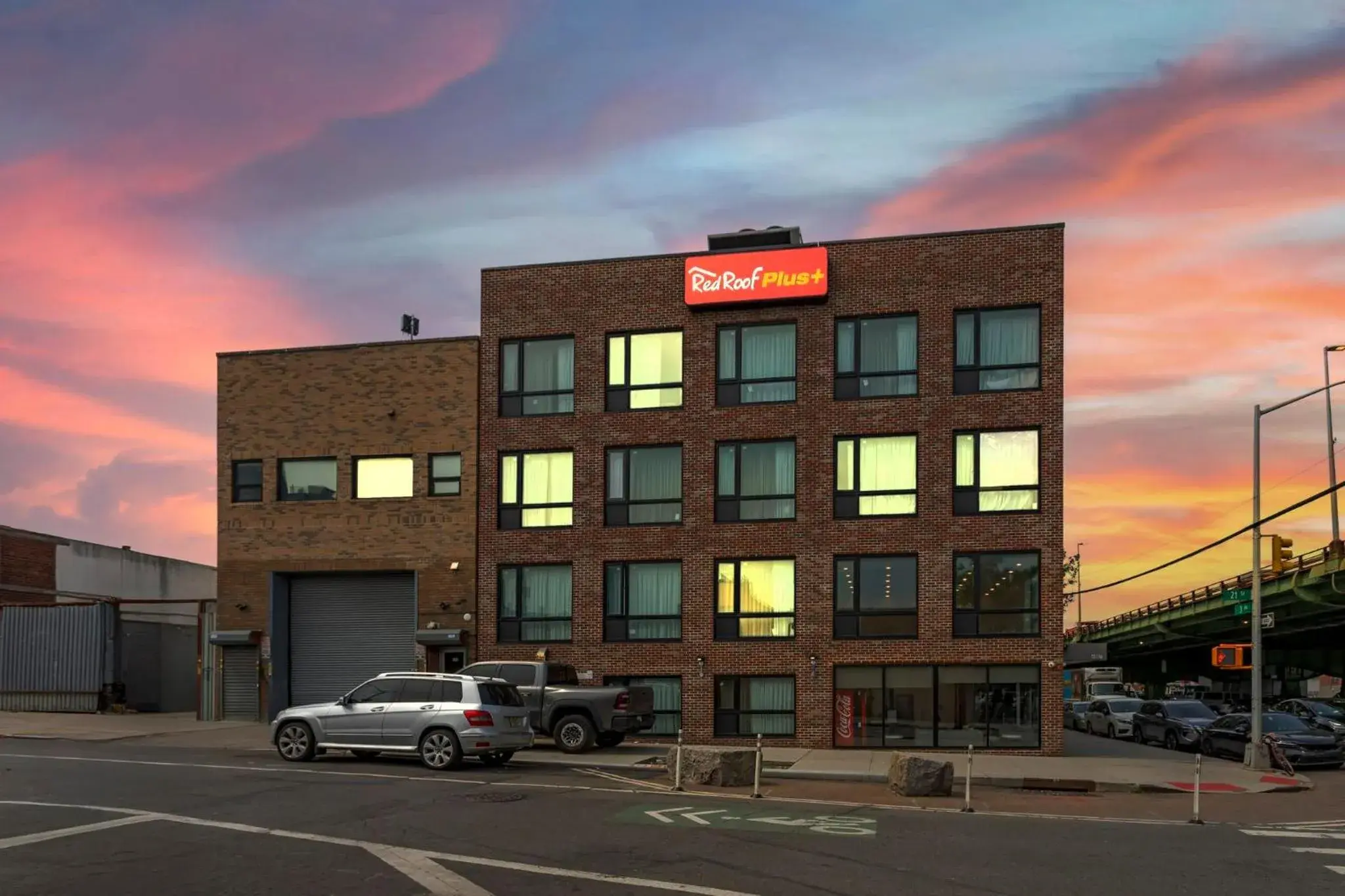 Facade/entrance in Red Roof PLUS Brooklyn - 3rd Ave Facade/entrance in Red Roof PLUS Brooklyn - 3rd Ave