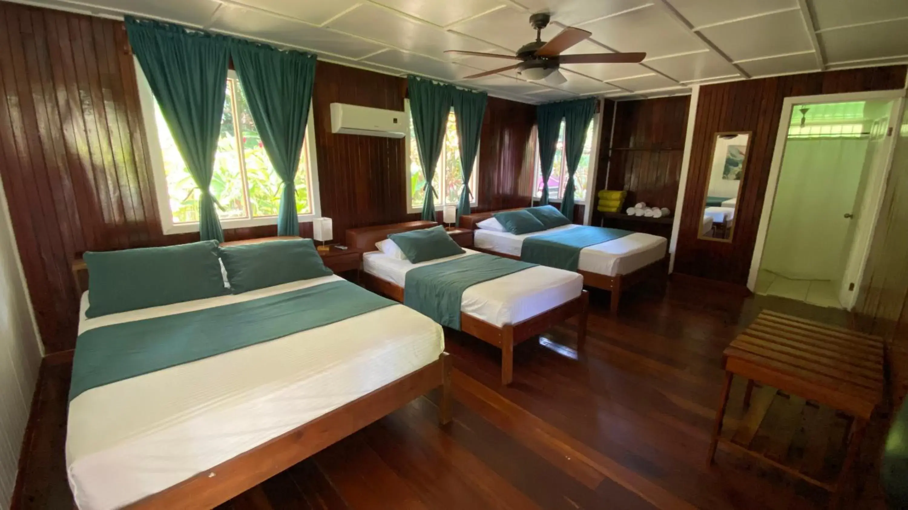 Family Room - single occupancy in Valverde Glamping & Ecolodge Family Room - single occupancy in Valverde Glamping & Ecolodge