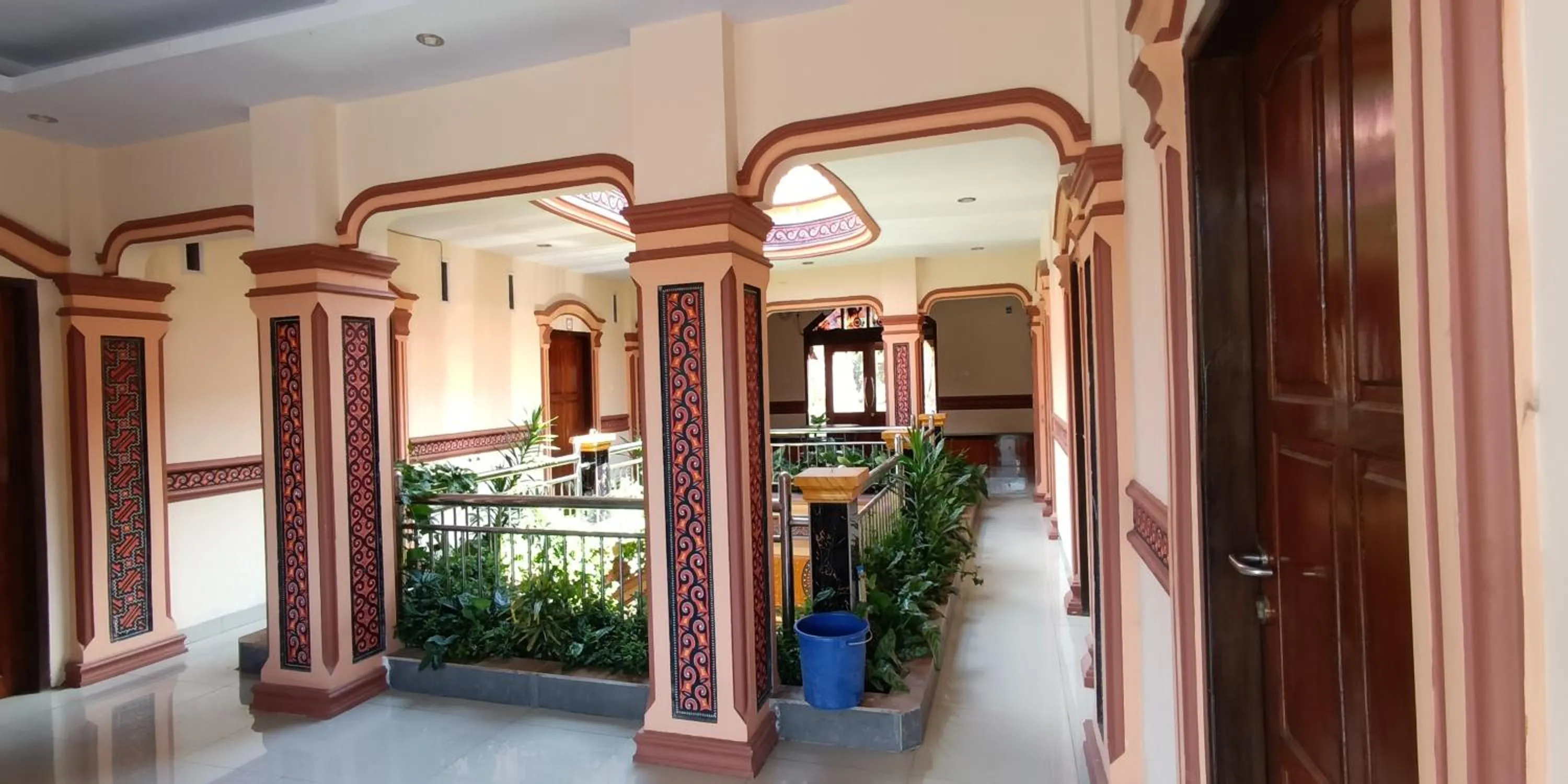 Decorative detail in Hotel Lallangan