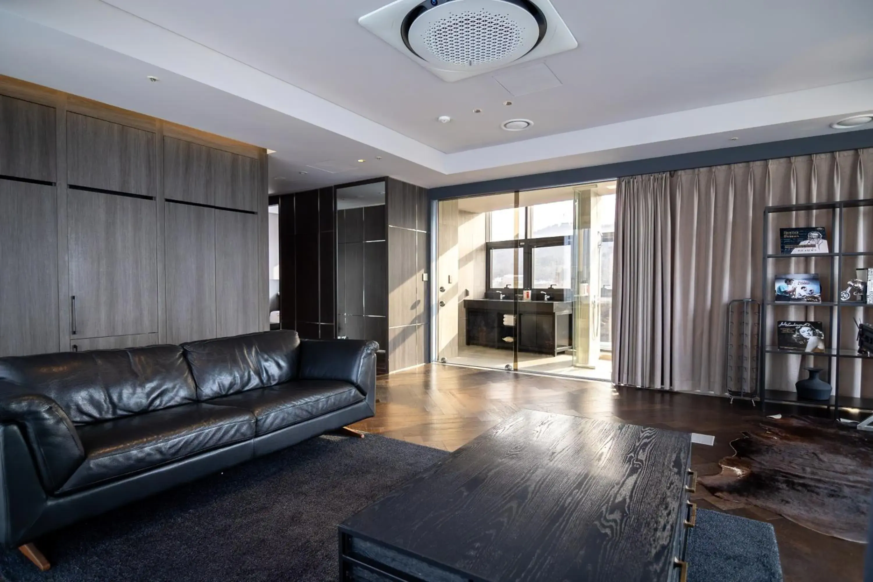 Living room in HOMES Red Myeongdong Living room in HOMES Red Myeongdong