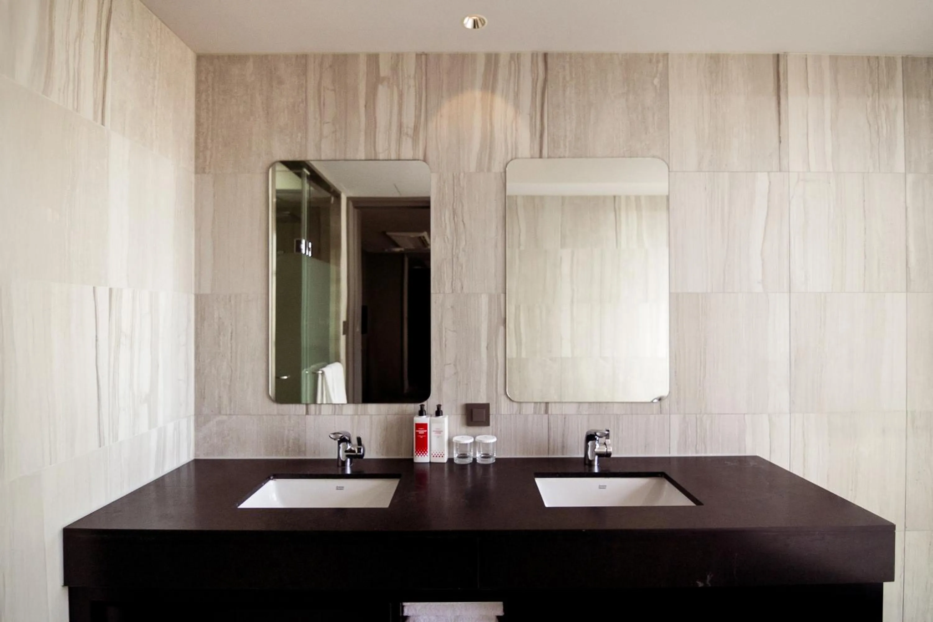 Toilet in HOMES Red Myeongdong