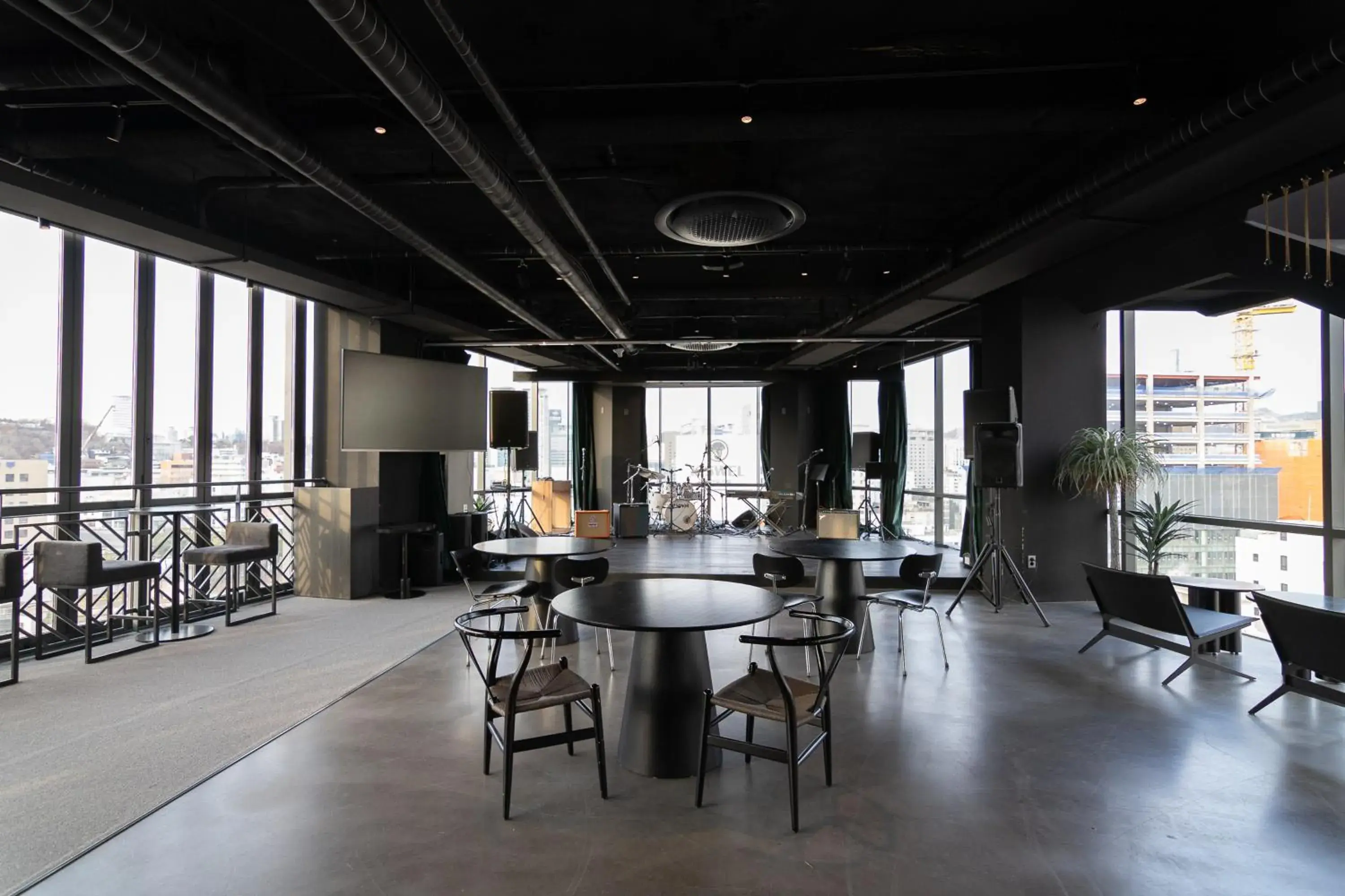 Lounge or bar in HOMES Red Myeongdong Lounge or bar in HOMES Red Myeongdong