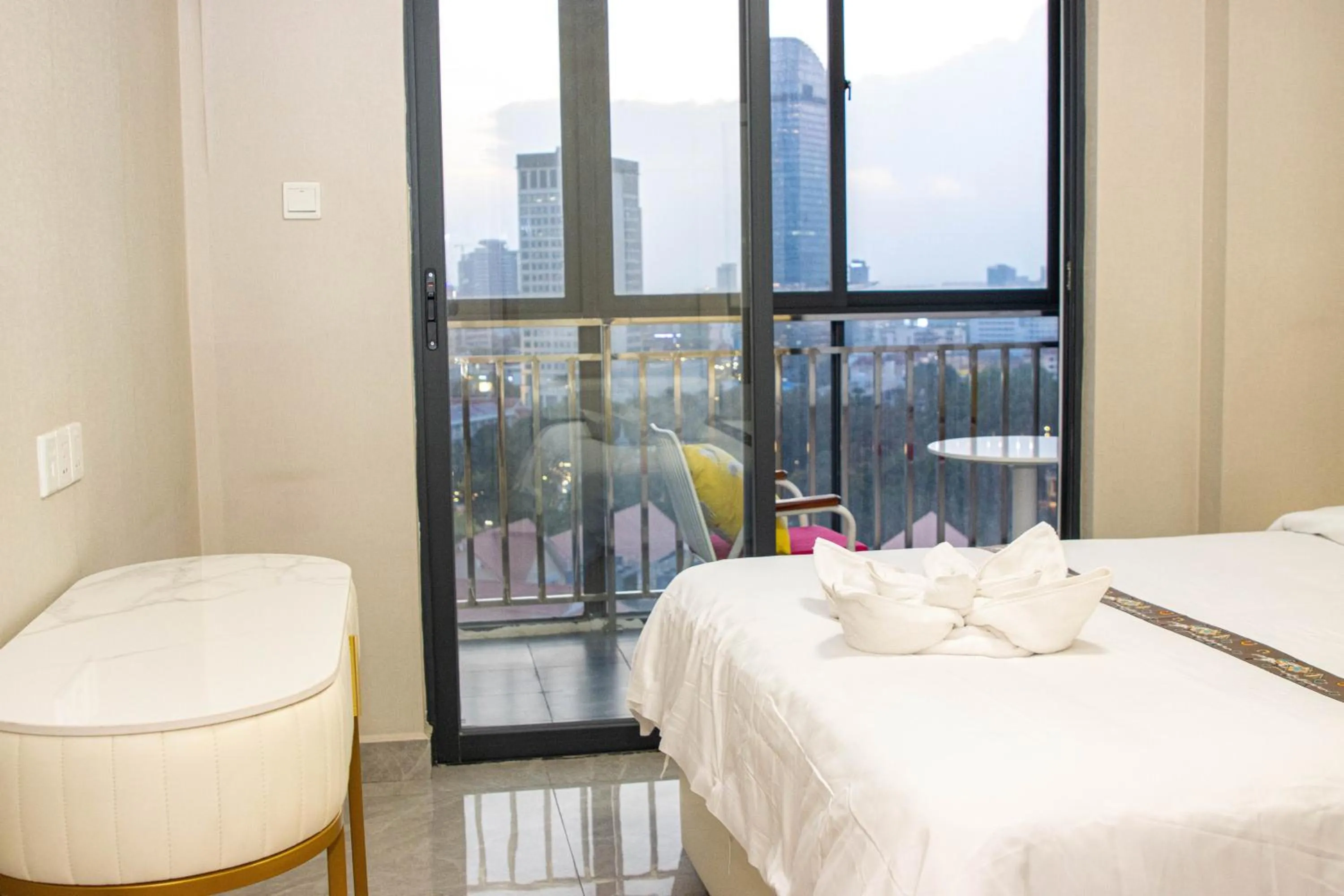 Bedroom, Bed in X One Hotel