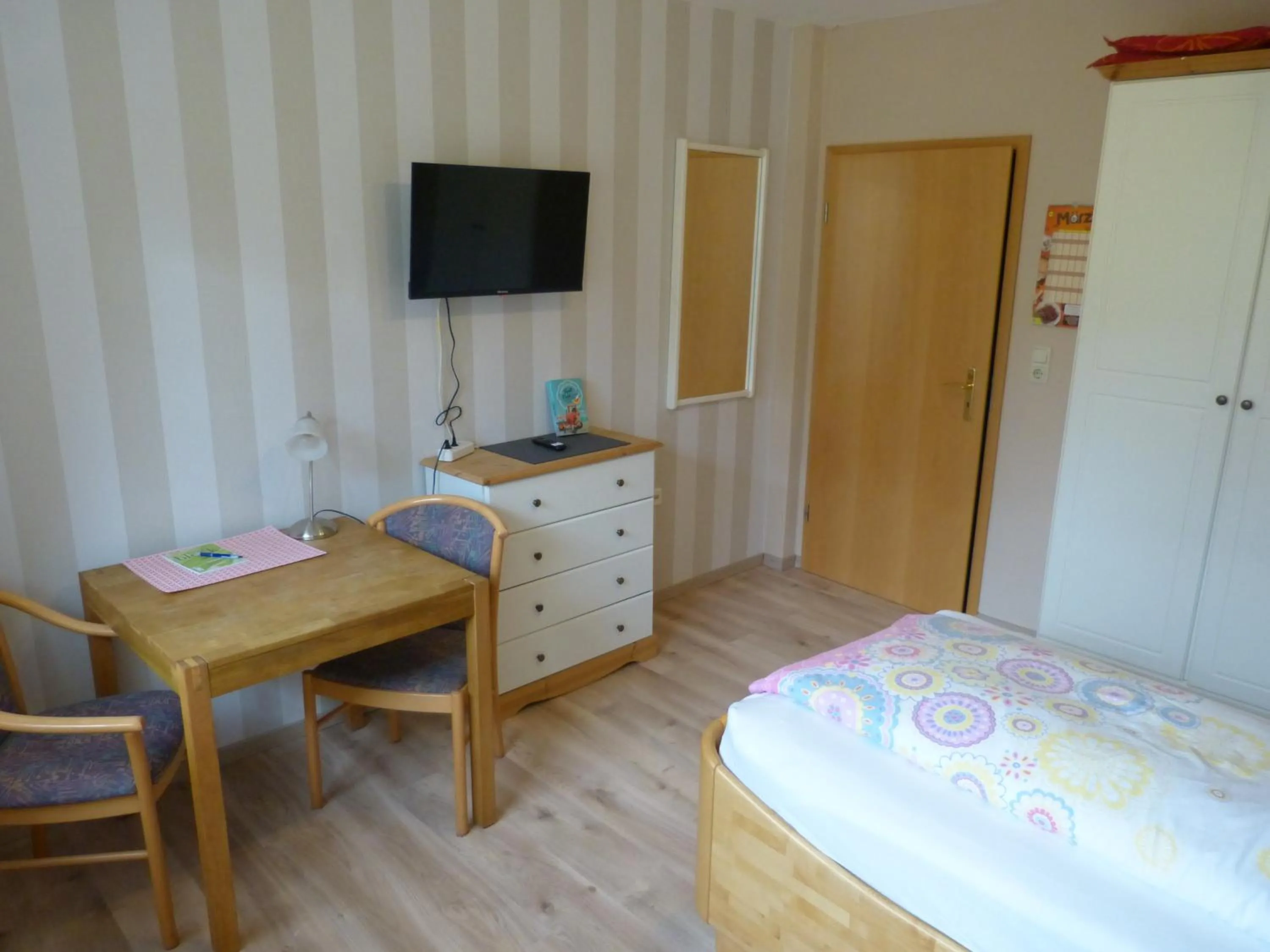 Photo of the whole room, Bed in Gästehaus Steker