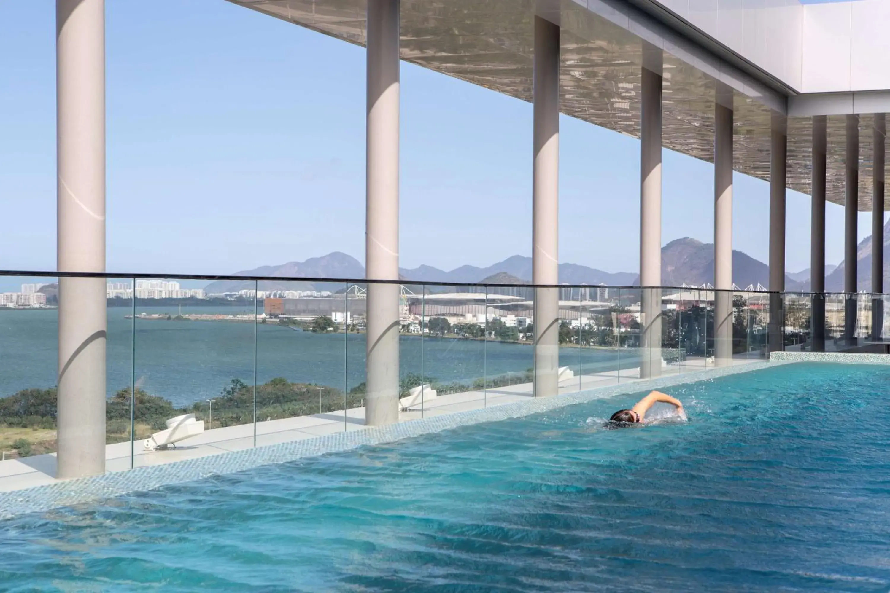 Pool view in Hilton Barra Rio de Janeiro Pool view in Hilton Barra Rio de Janeiro