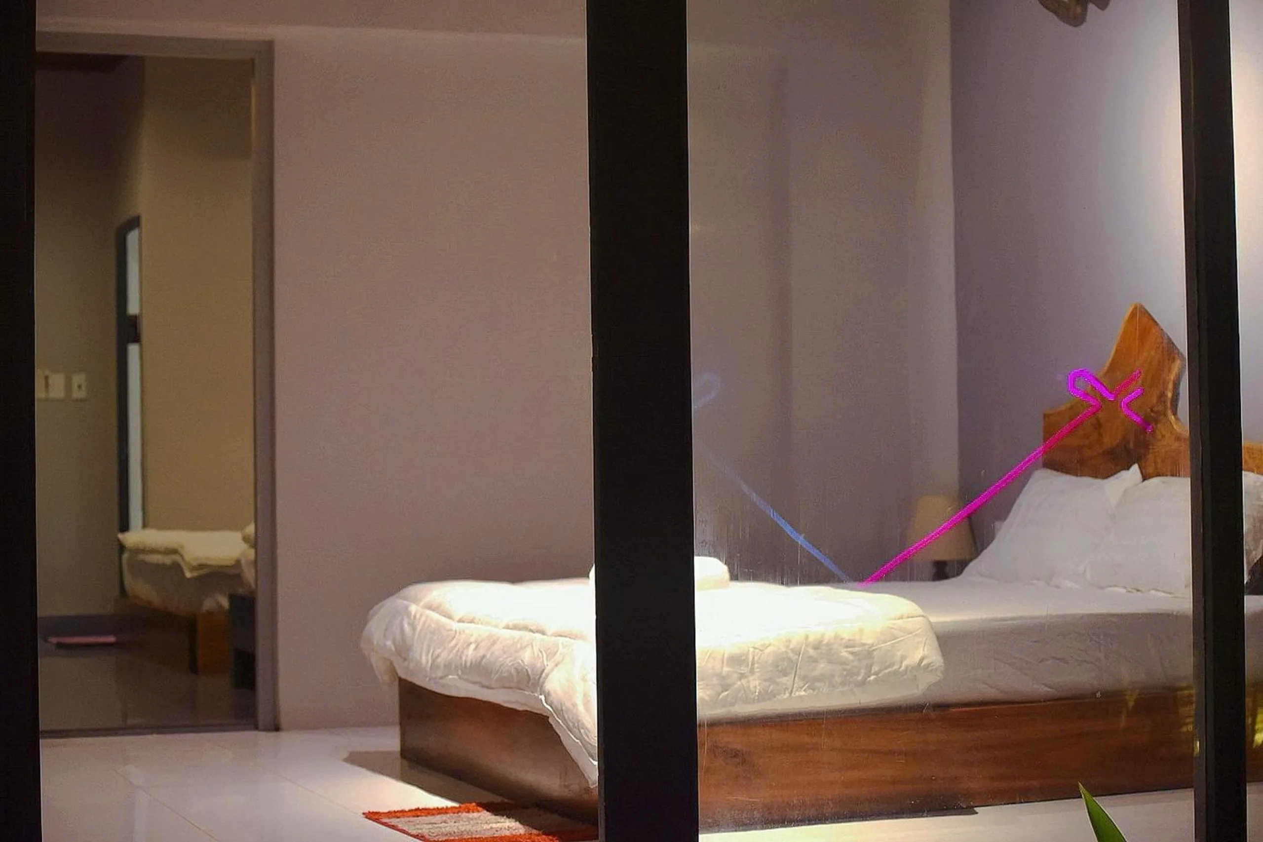 Bed in Waikiki Lagi Beach homestay & restaurant