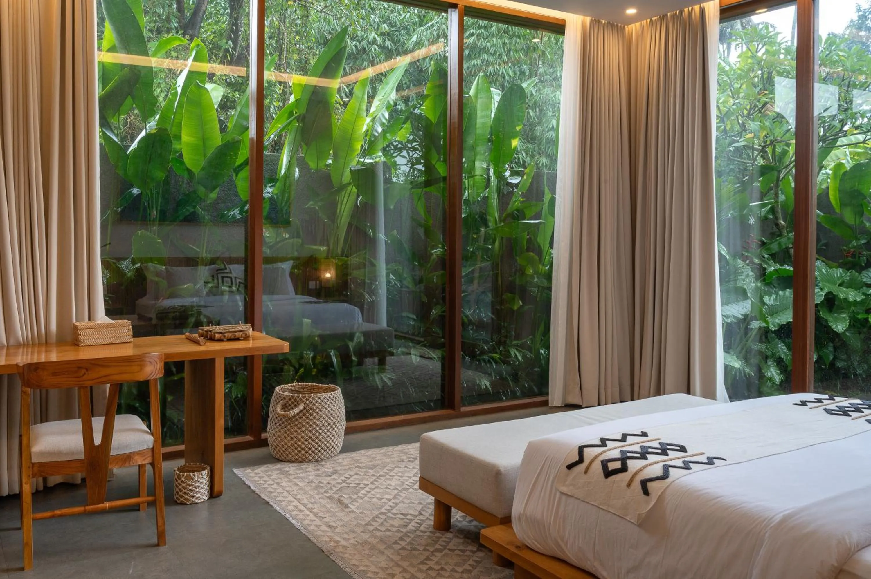 Bed in Villa Suarga Des Anicca