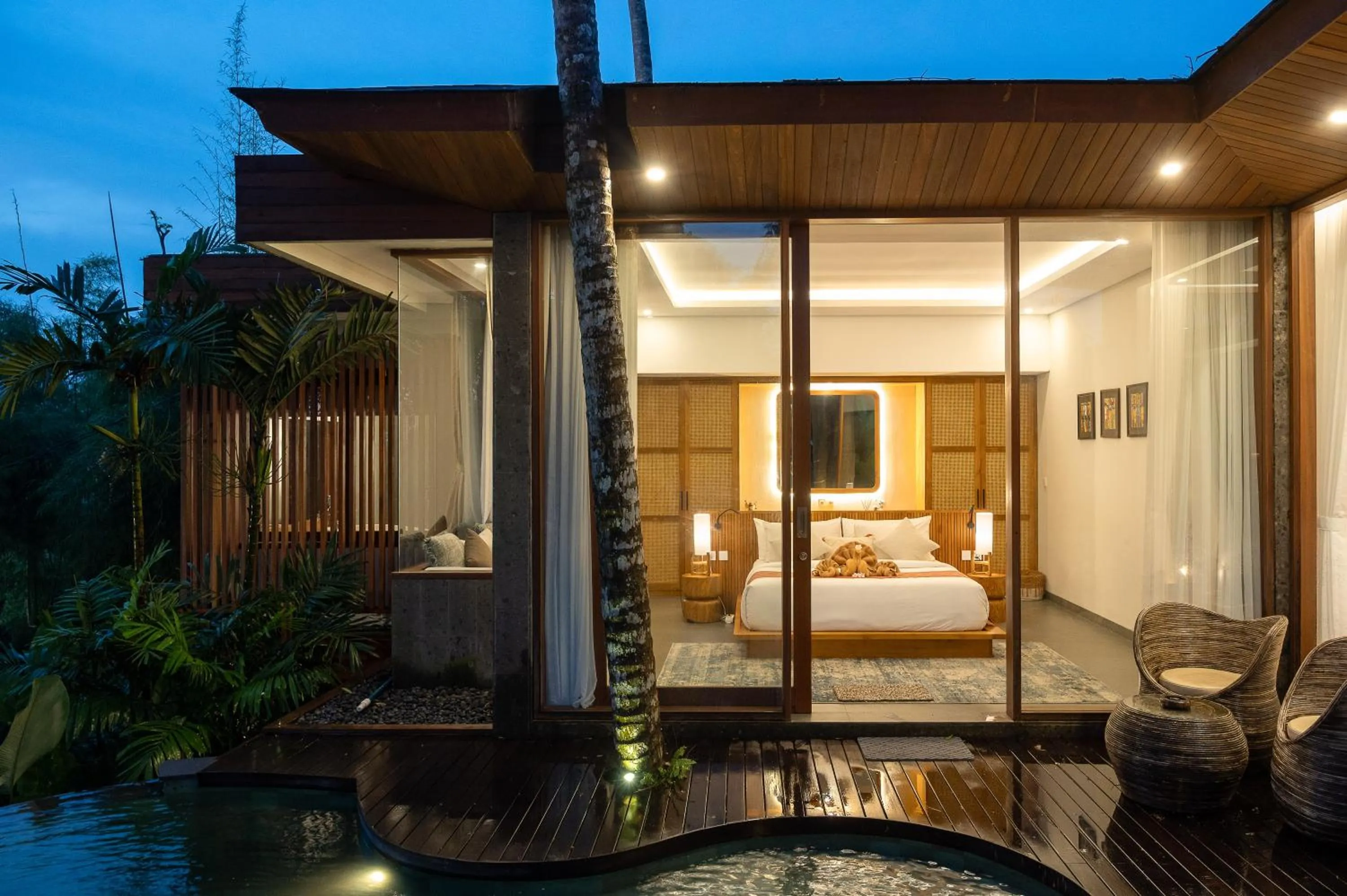 Bed in Villa Suarga Des Anicca