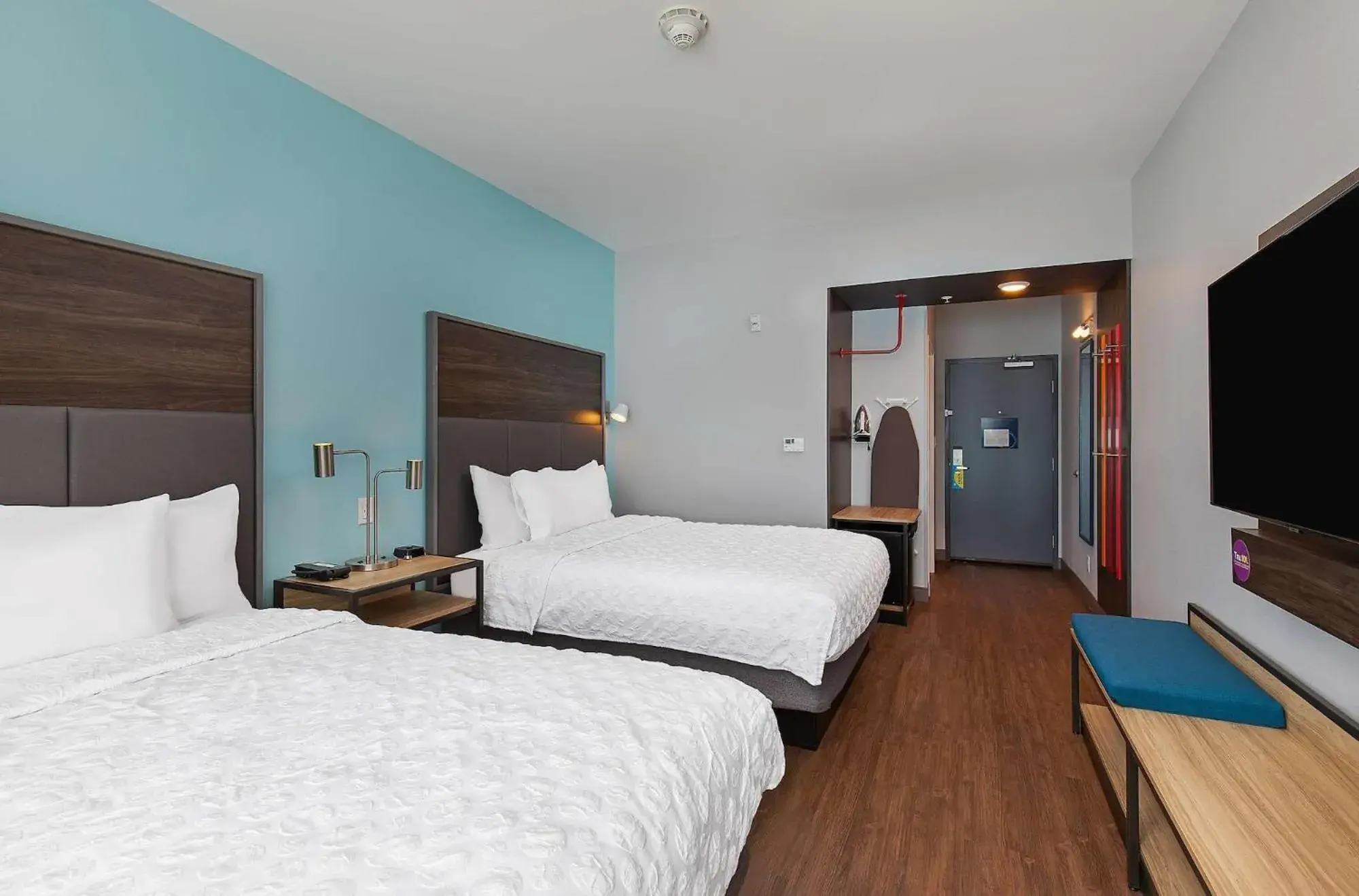 Photo of the whole room, Bed in Tru By Hilton Stockbridge Photo of the whole room, Bed in Tru By Hilton Stockbridge