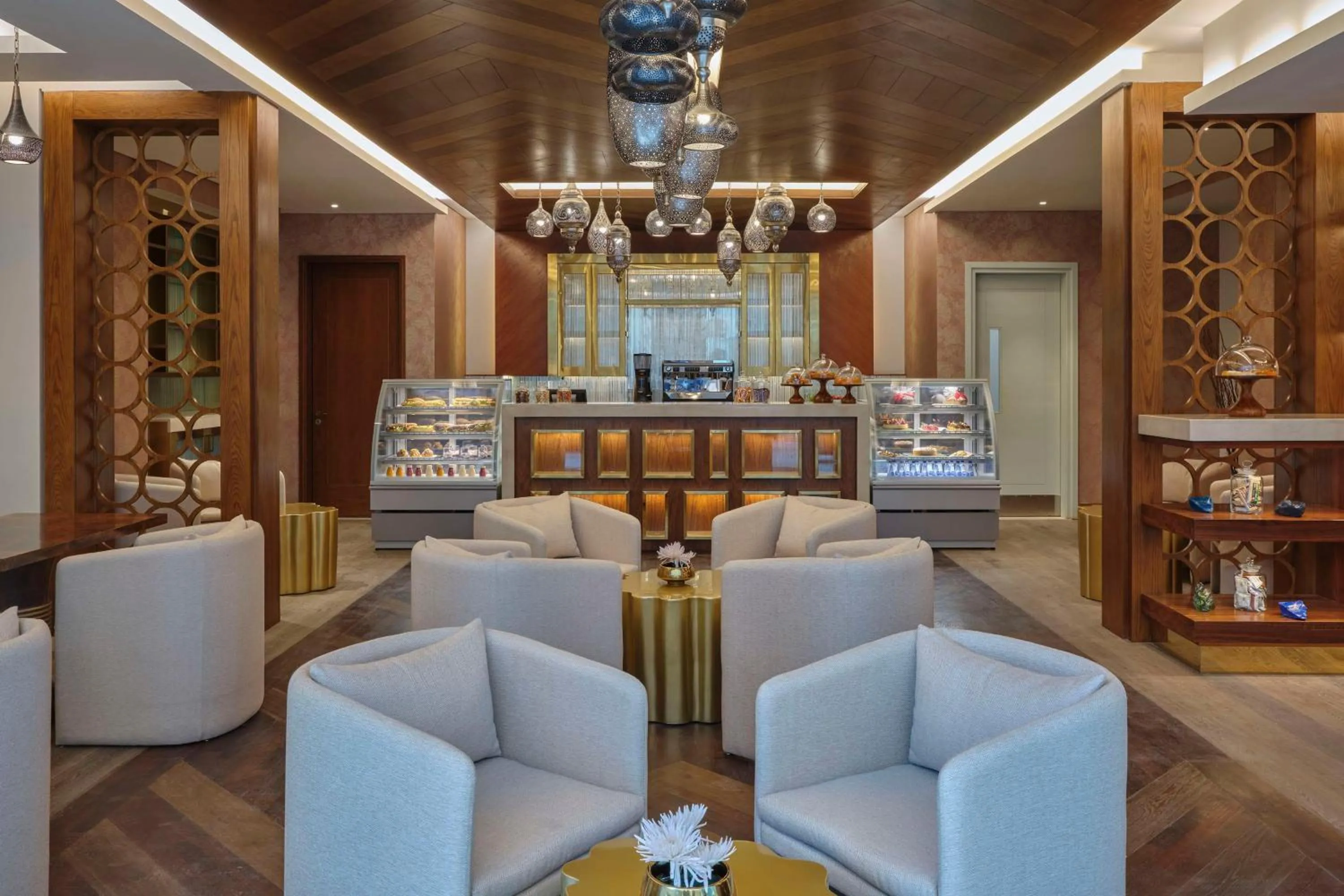 Restaurant/places to eat in Hilton Cairo Nile Maadi