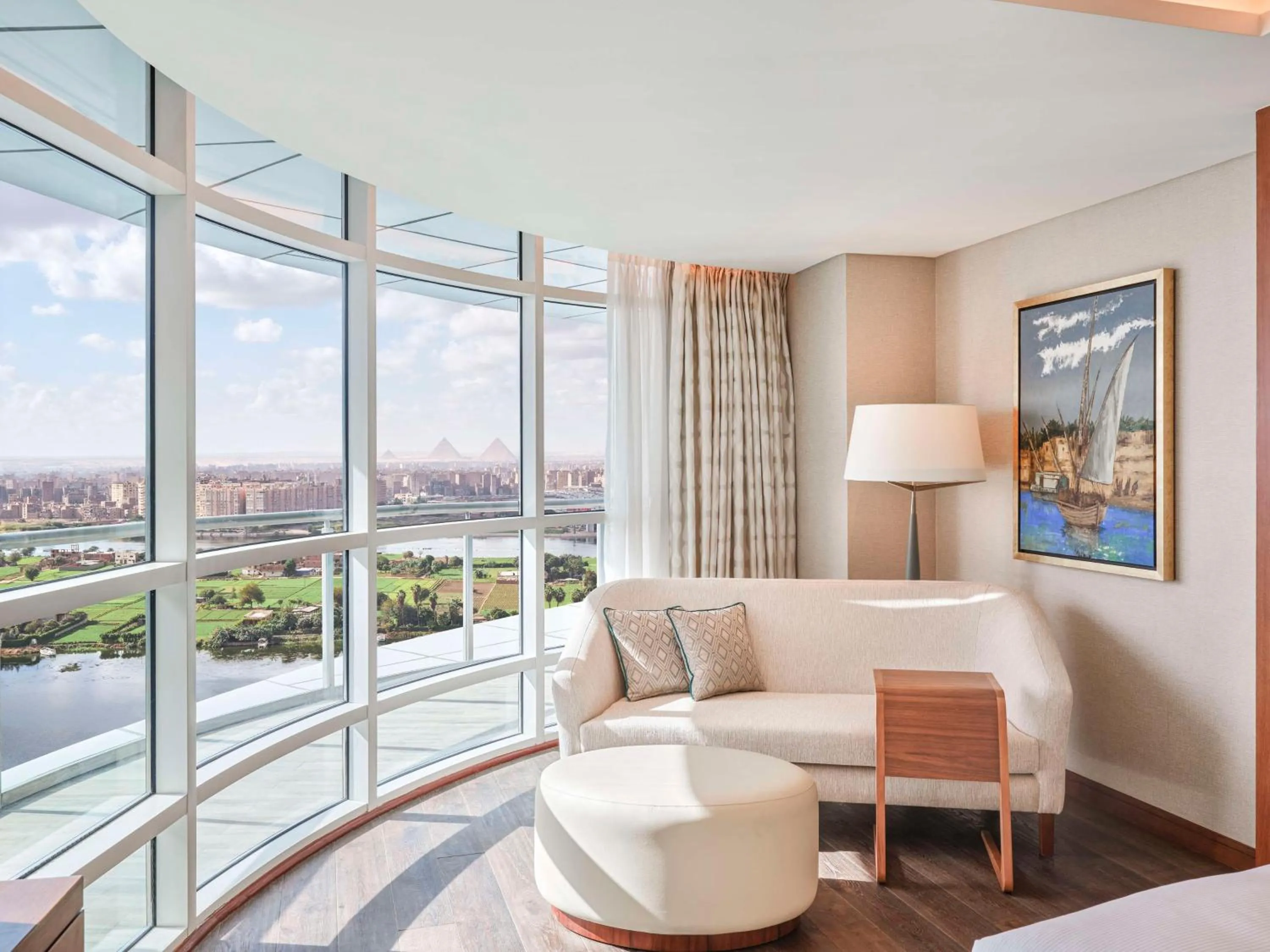 Living room in Hilton Cairo Nile Maadi