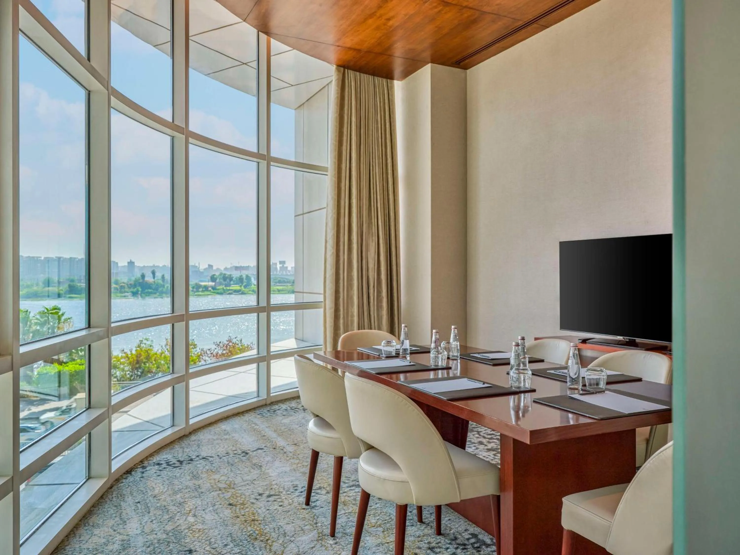 Property building in Hilton Cairo Nile Maadi