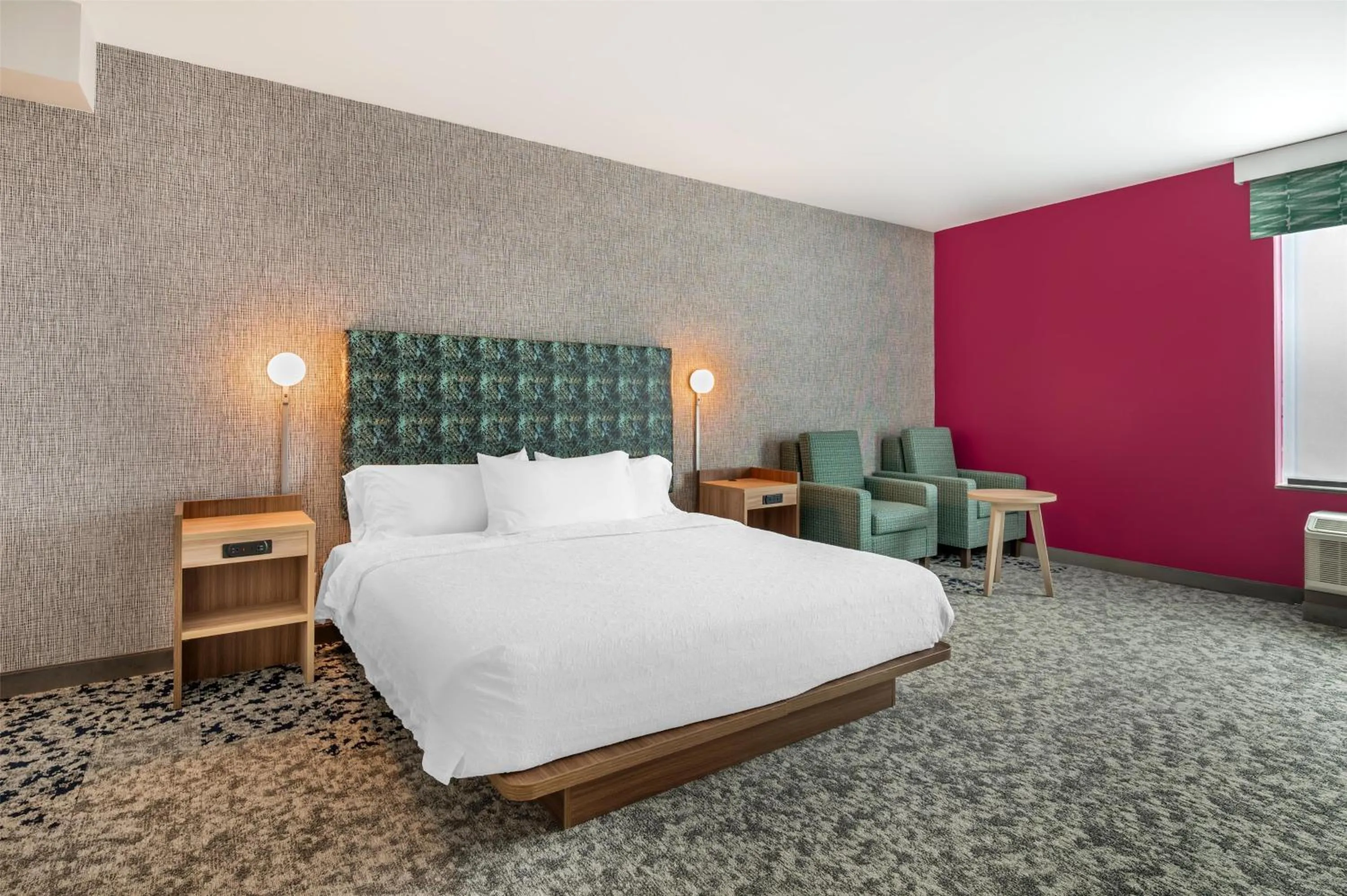 Bed in Home2 Suites By Hilton Harrisonburg University