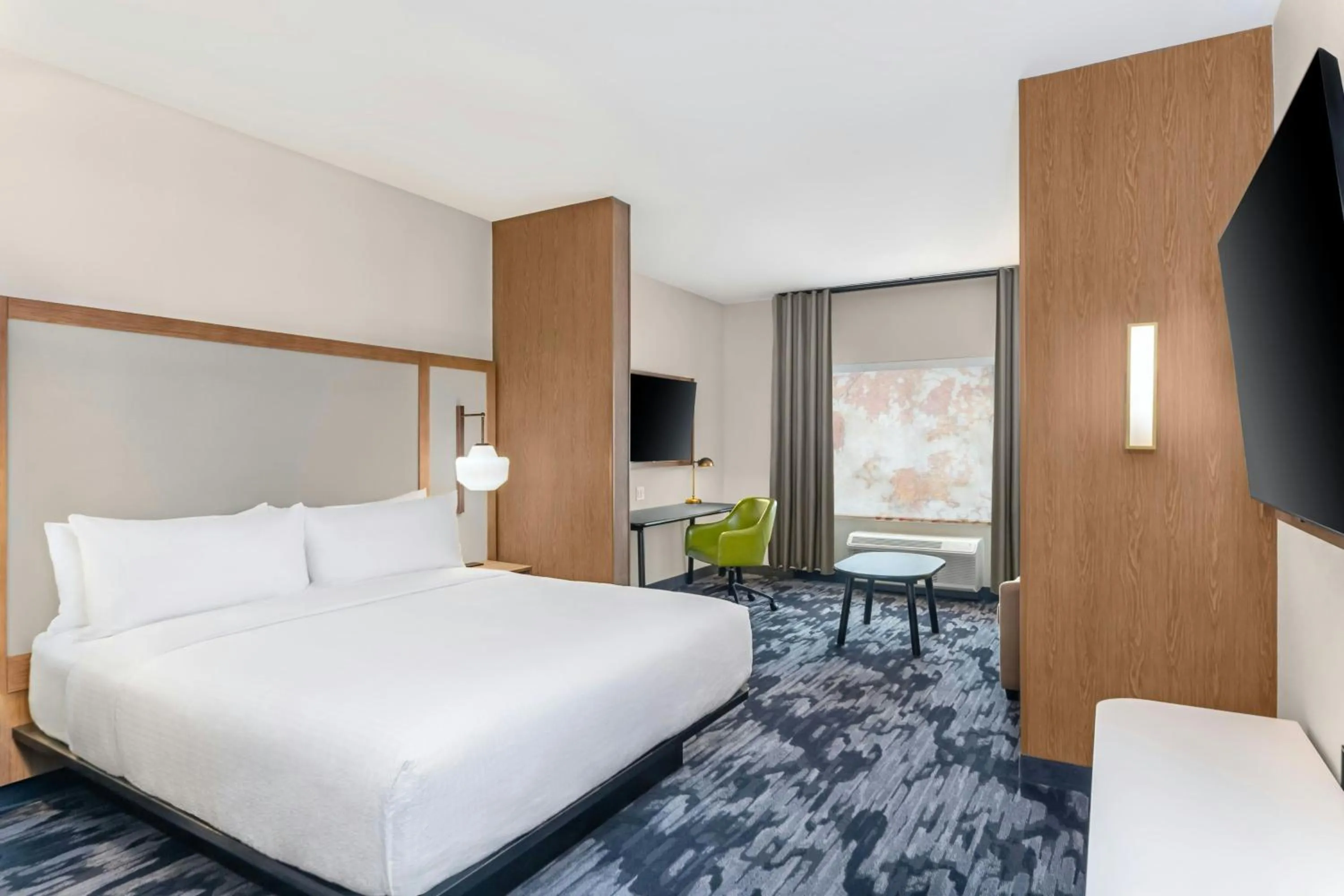 Photo of the whole room, Bed in Fairfield by Marriott Inn & Suites Gravenhurst Muskoka