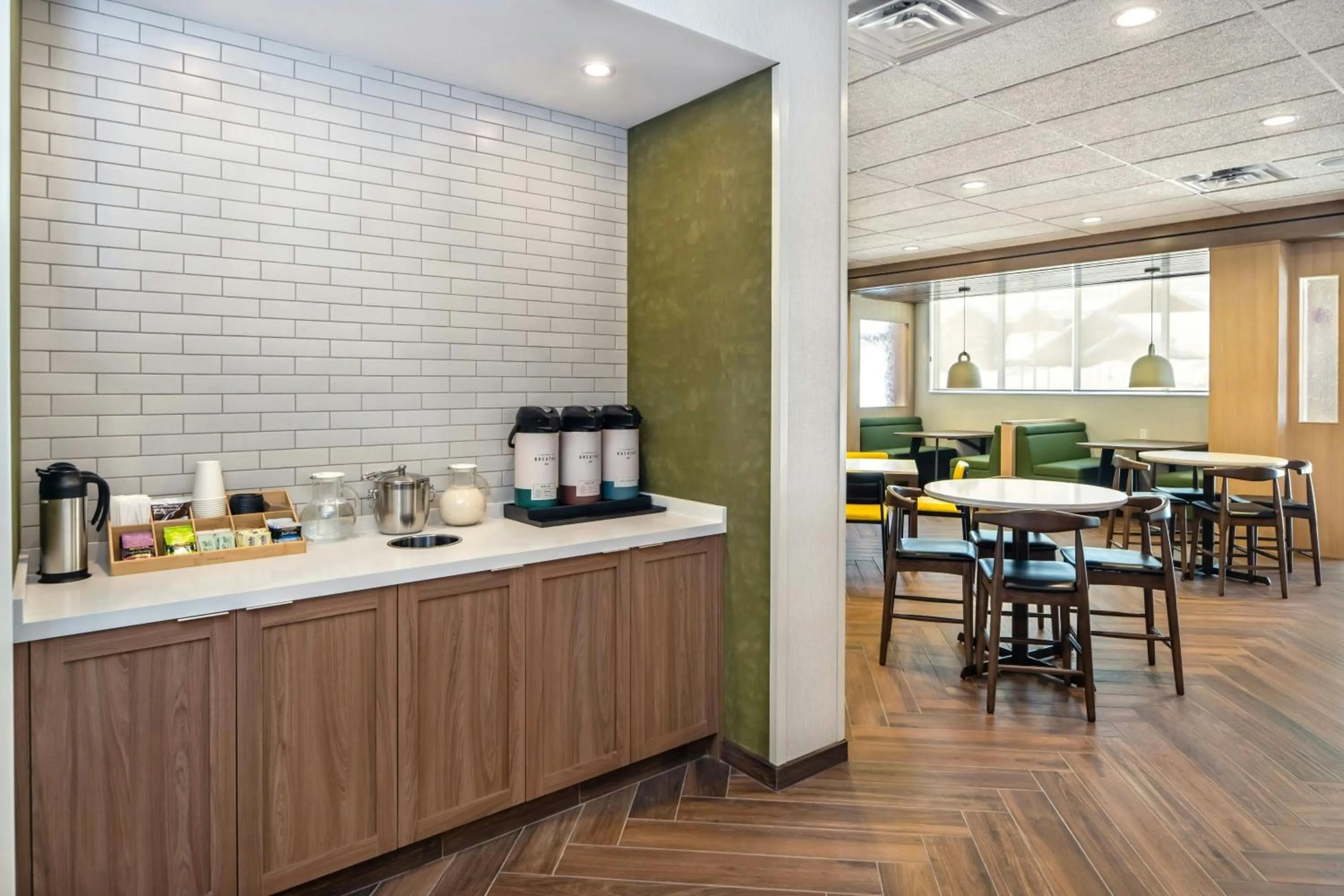 Breakfast in Fairfield by Marriott Inn & Suites Gravenhurst Muskoka