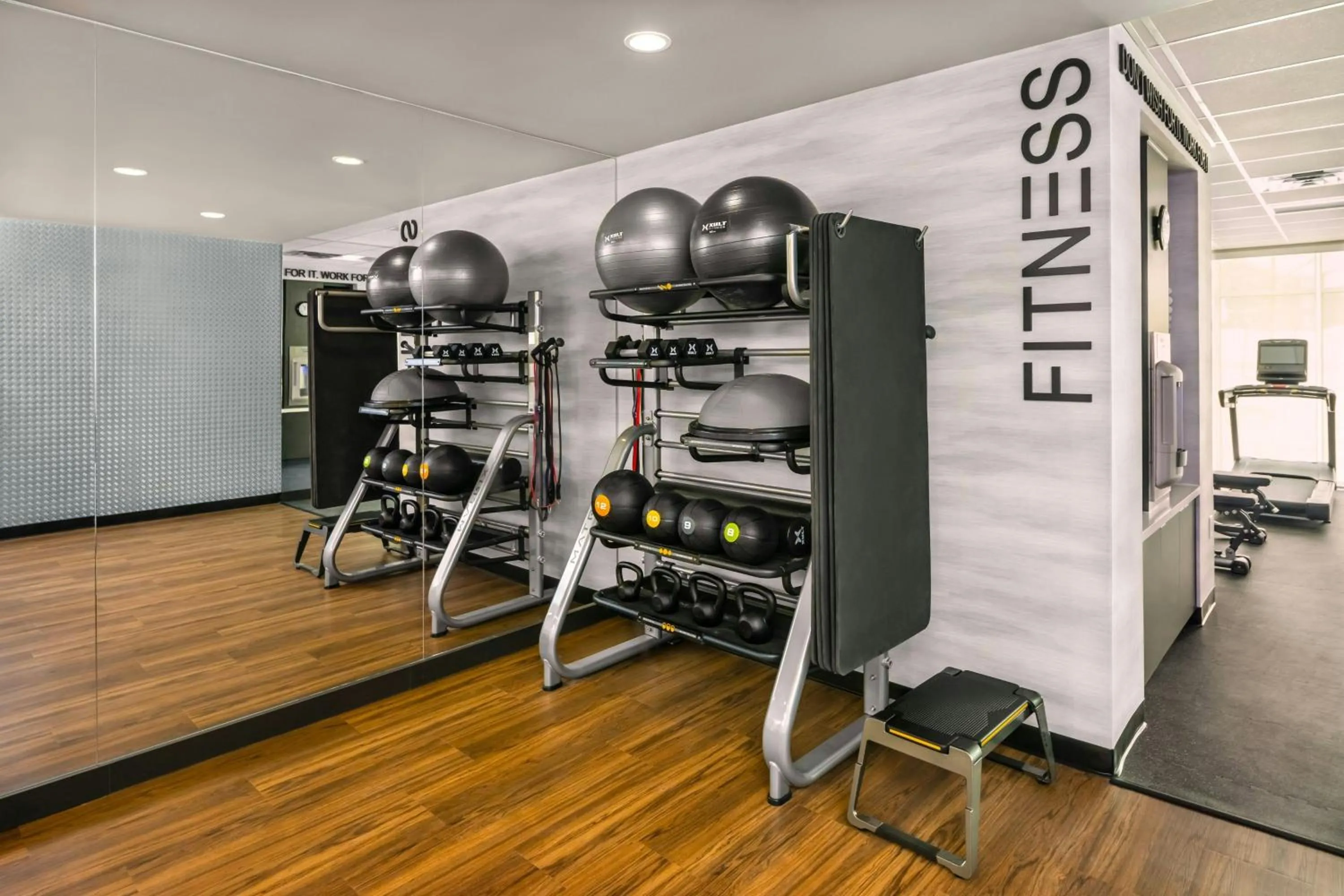 Fitness centre/facilities in Fairfield by Marriott Inn & Suites Gravenhurst Muskoka