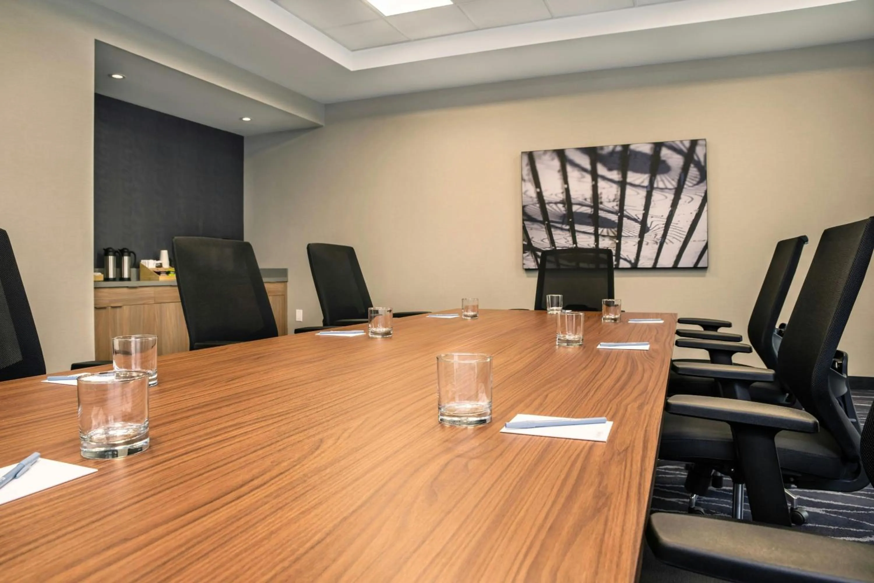 Meeting/conference room in Fairfield by Marriott Inn & Suites Gravenhurst Muskoka