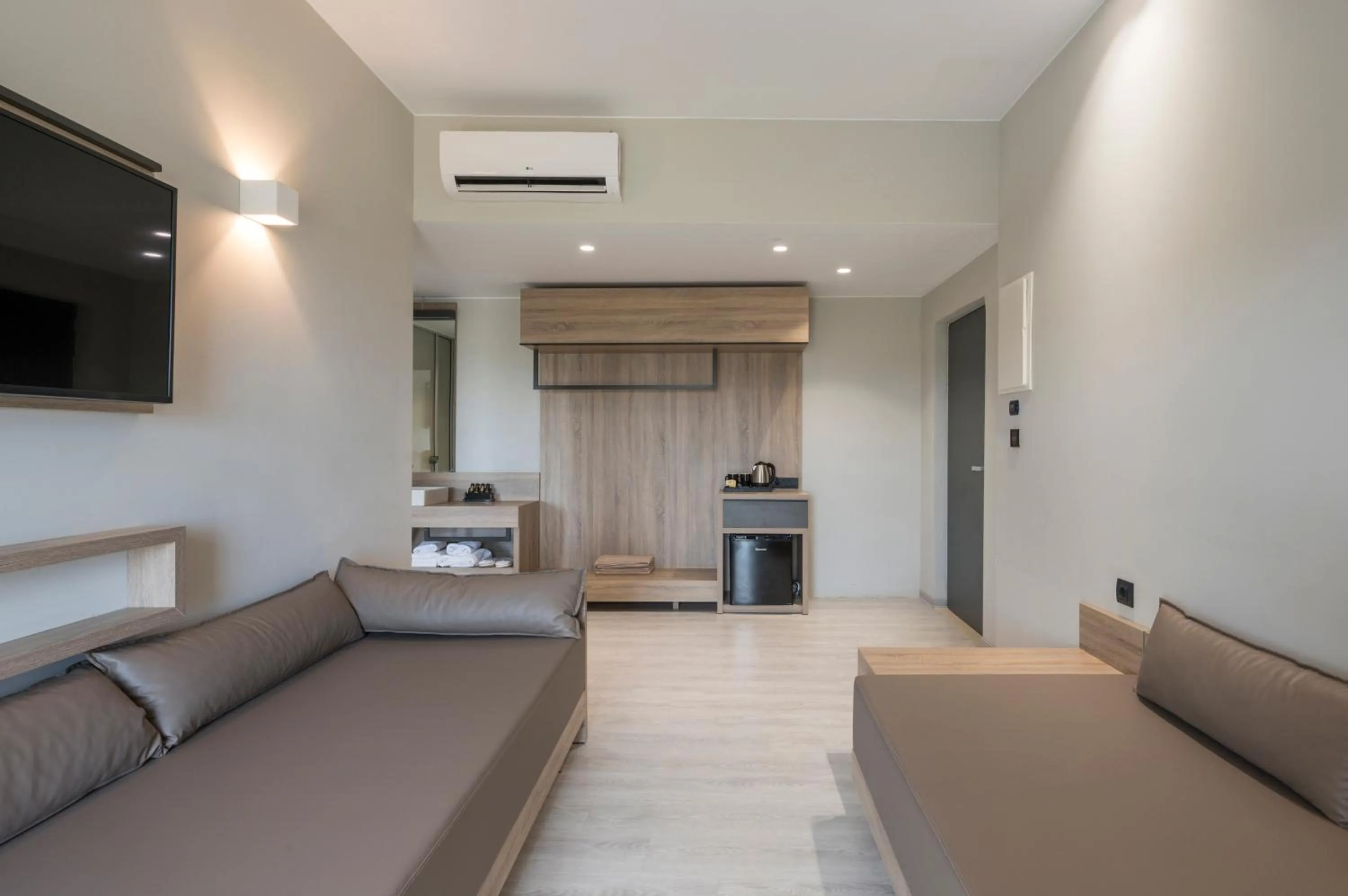 Coffee/tea facilities in Mare Village Hotel