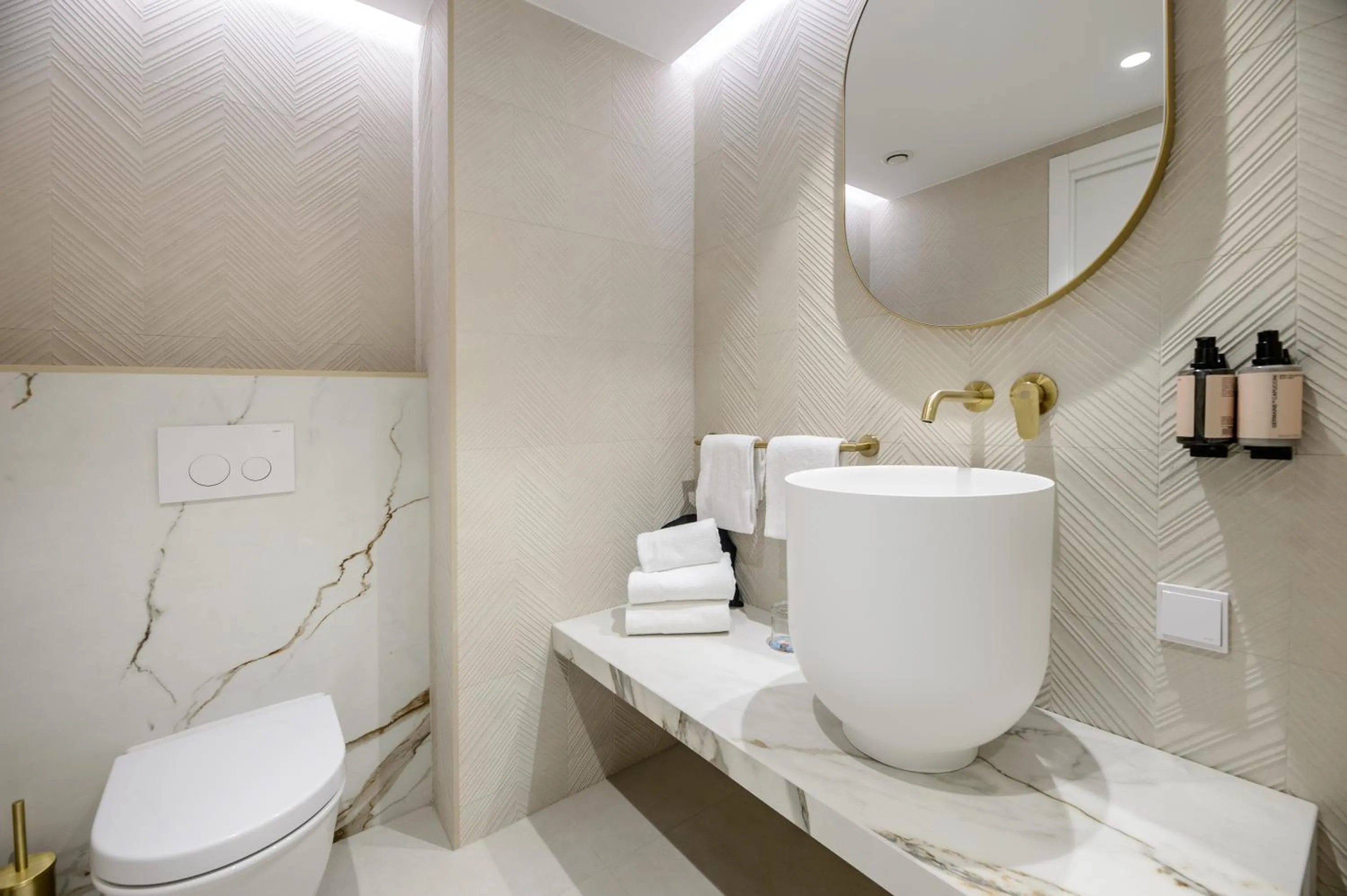 Bathroom in Hotel Vibra Yamm Sunset -New Opening 2025