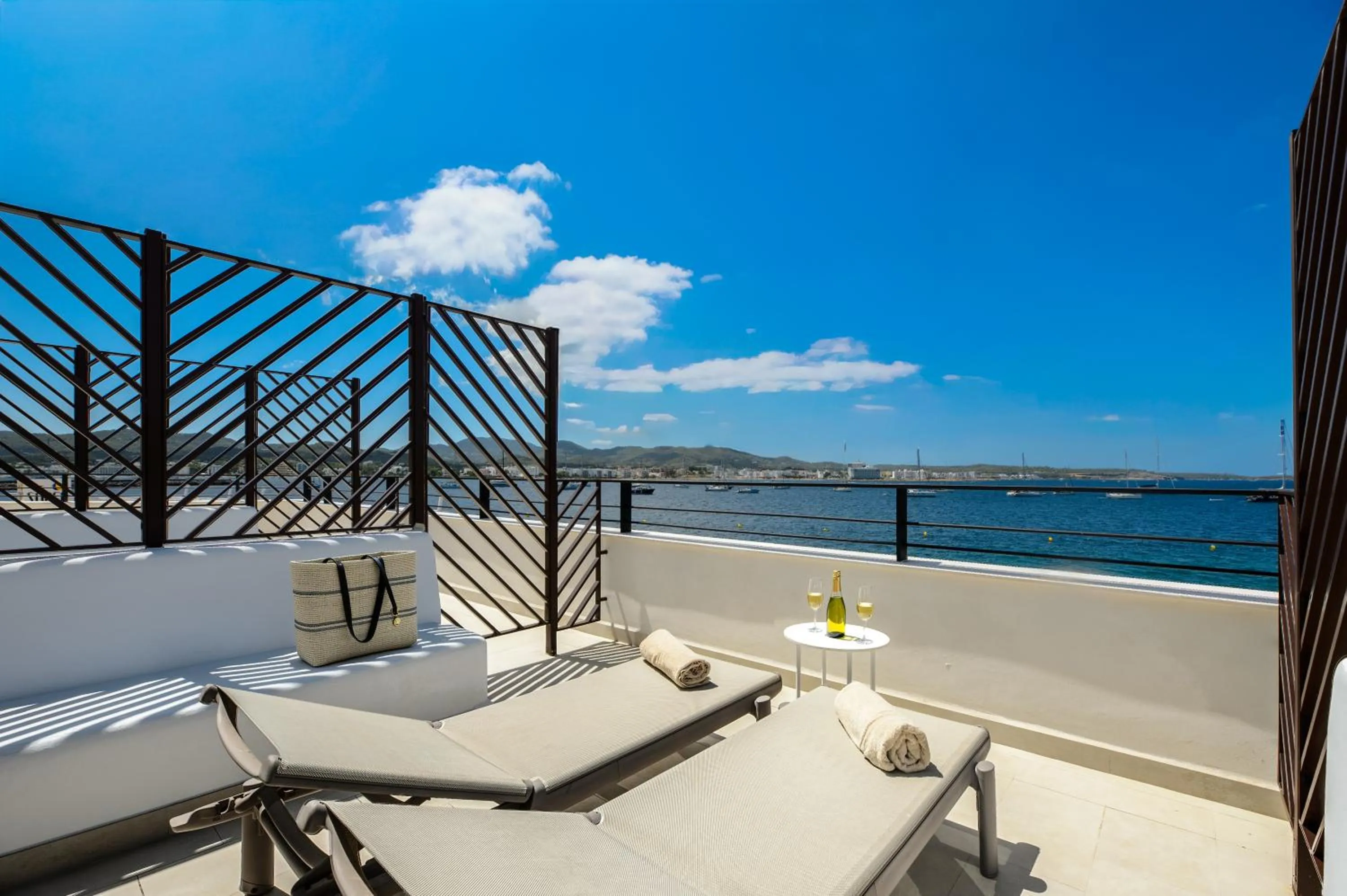 Balcony/Terrace in Hotel Vibra Yamm Sunset -New Opening 2025