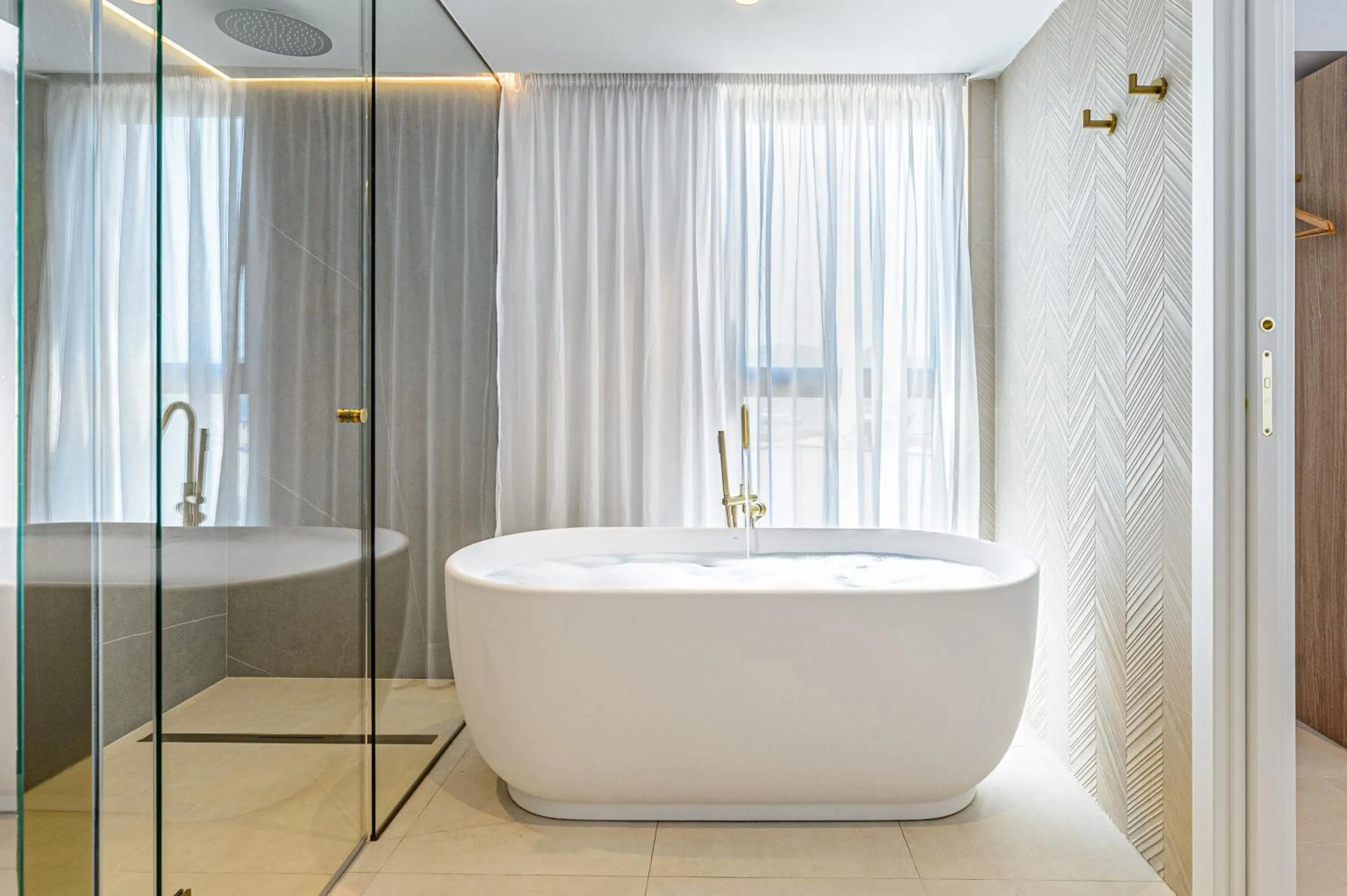 Bath in Hotel Vibra Yamm Sunset -New Opening 2025