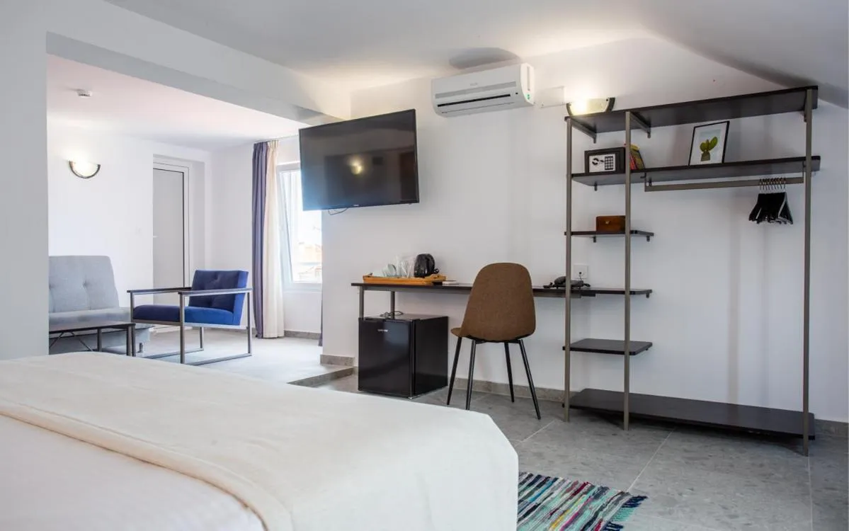 Bed in Hotel Mistral