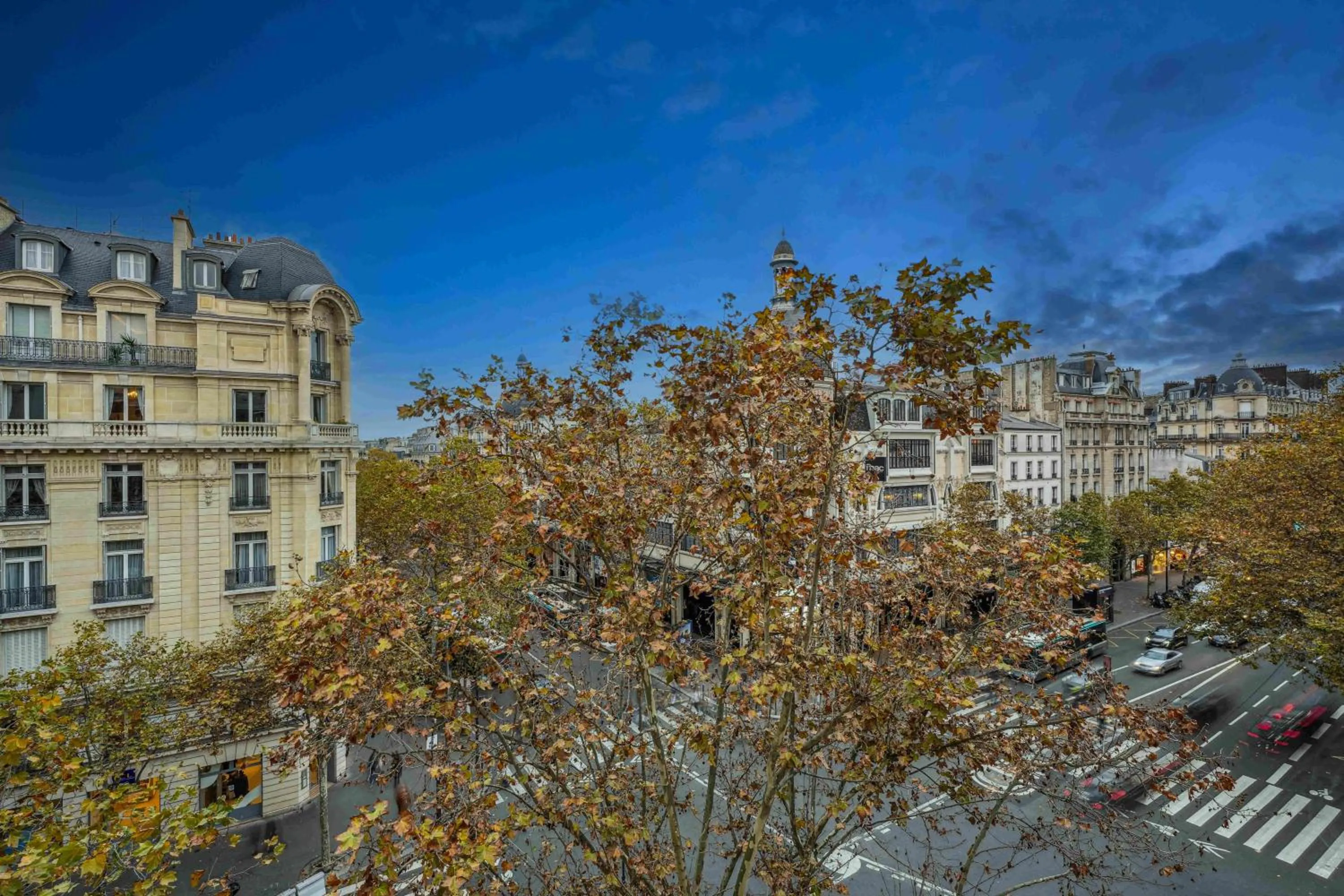 City view in Hôtel Clémence