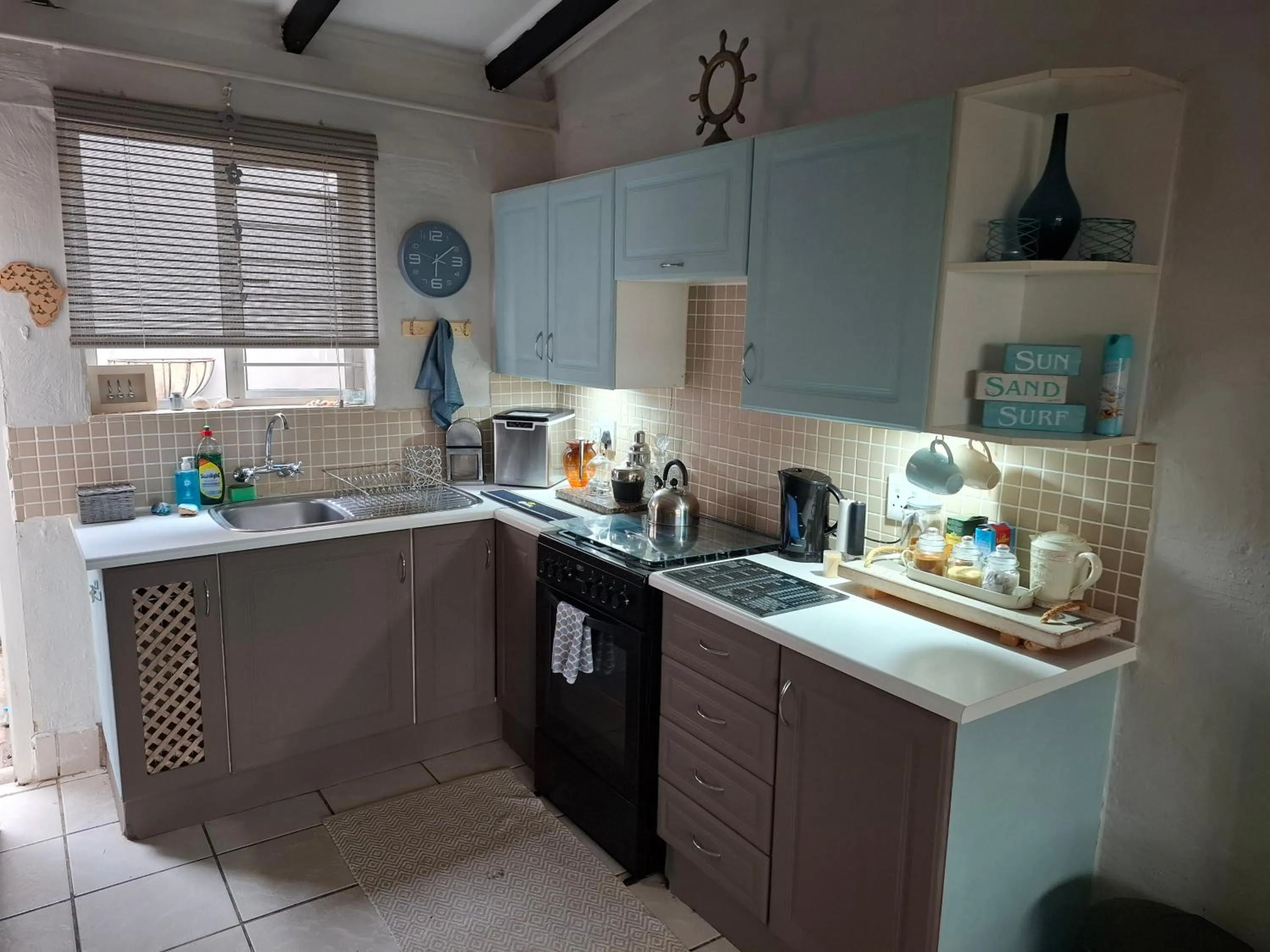 Salty Sands Beach Flat