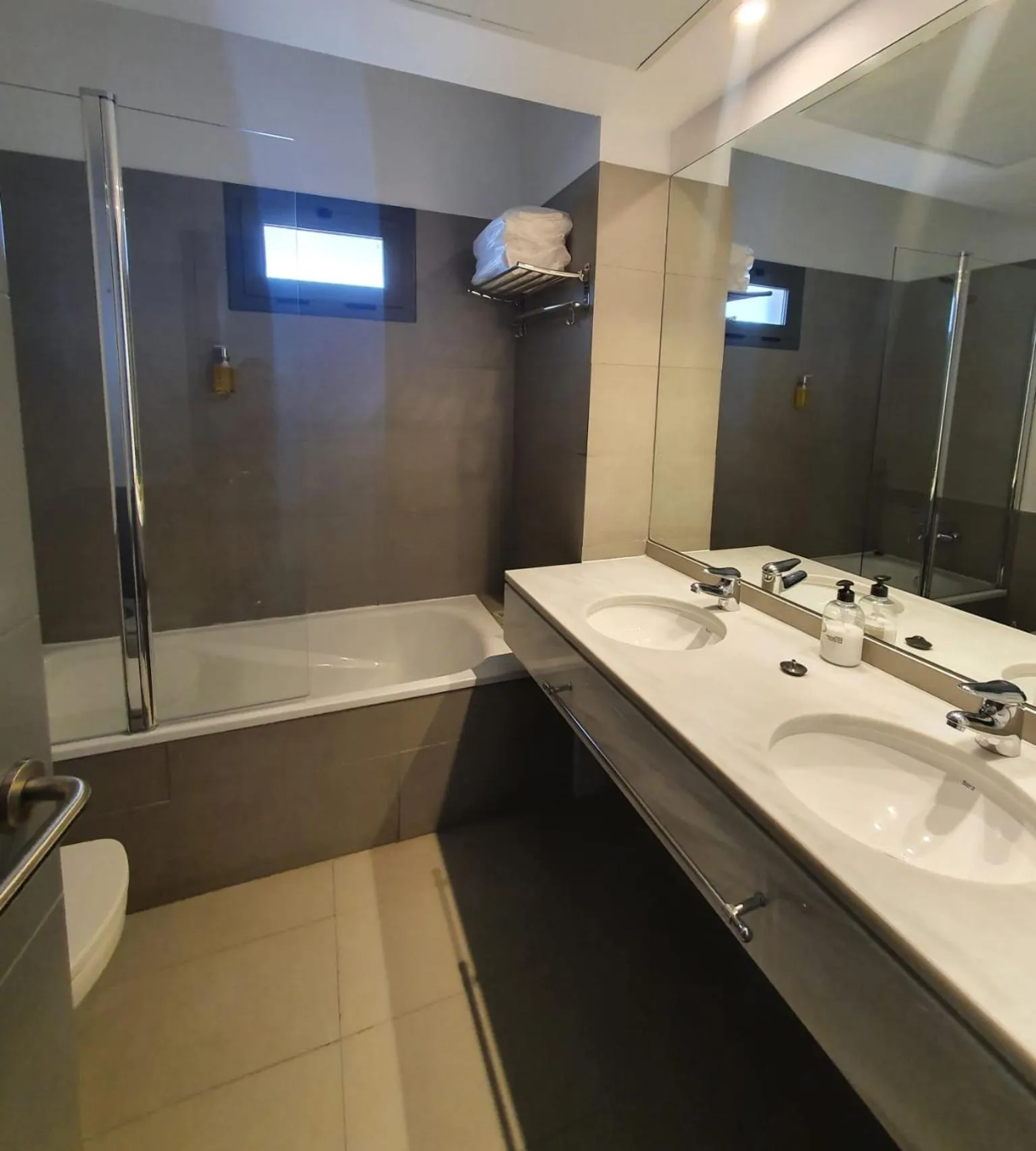 Bathroom in Iberflat Vega de Triana