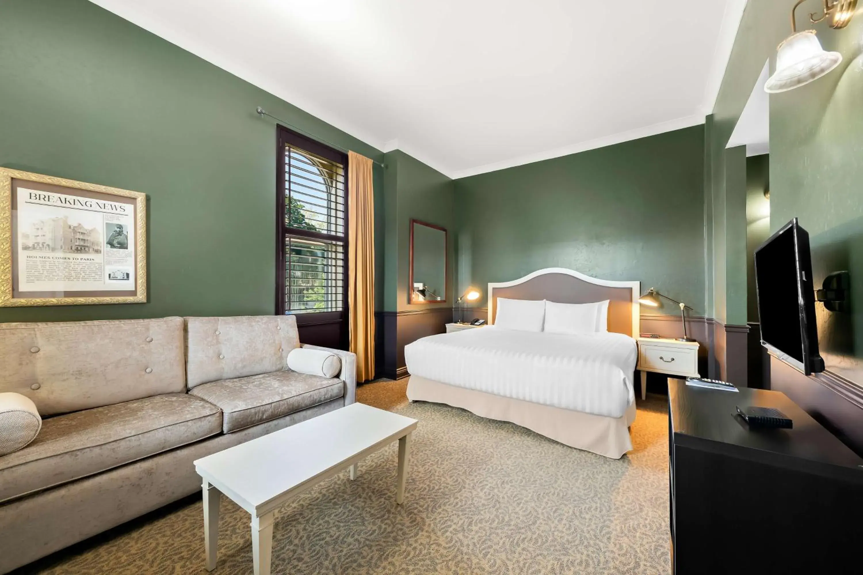 Bedroom, Bed in The Arlington Hotel - BW Signature Collection Bedroom, Bed in The Arlington Hotel - BW Signature Collection