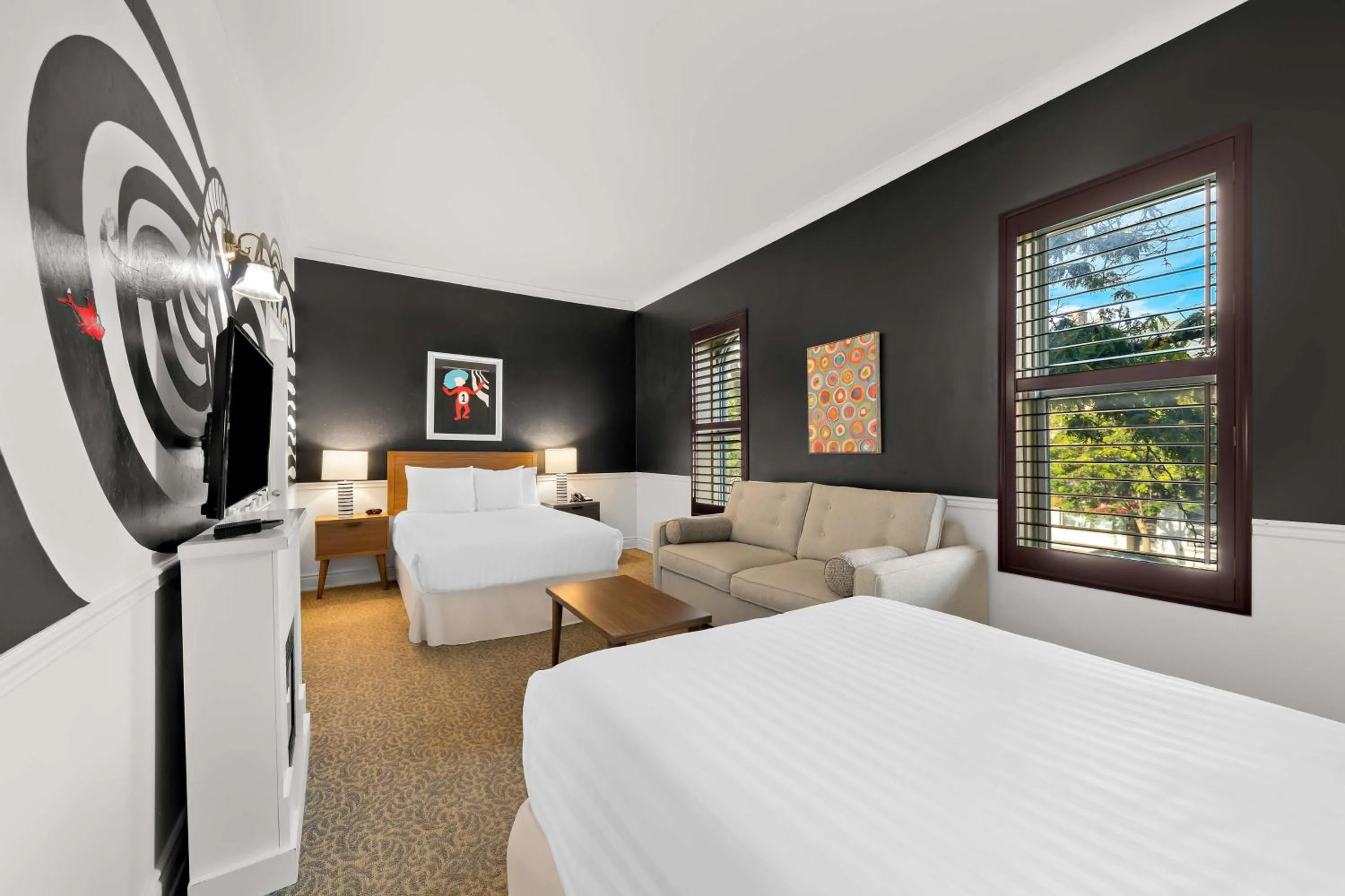 Bedroom, Bed in The Arlington Hotel - BW Signature Collection