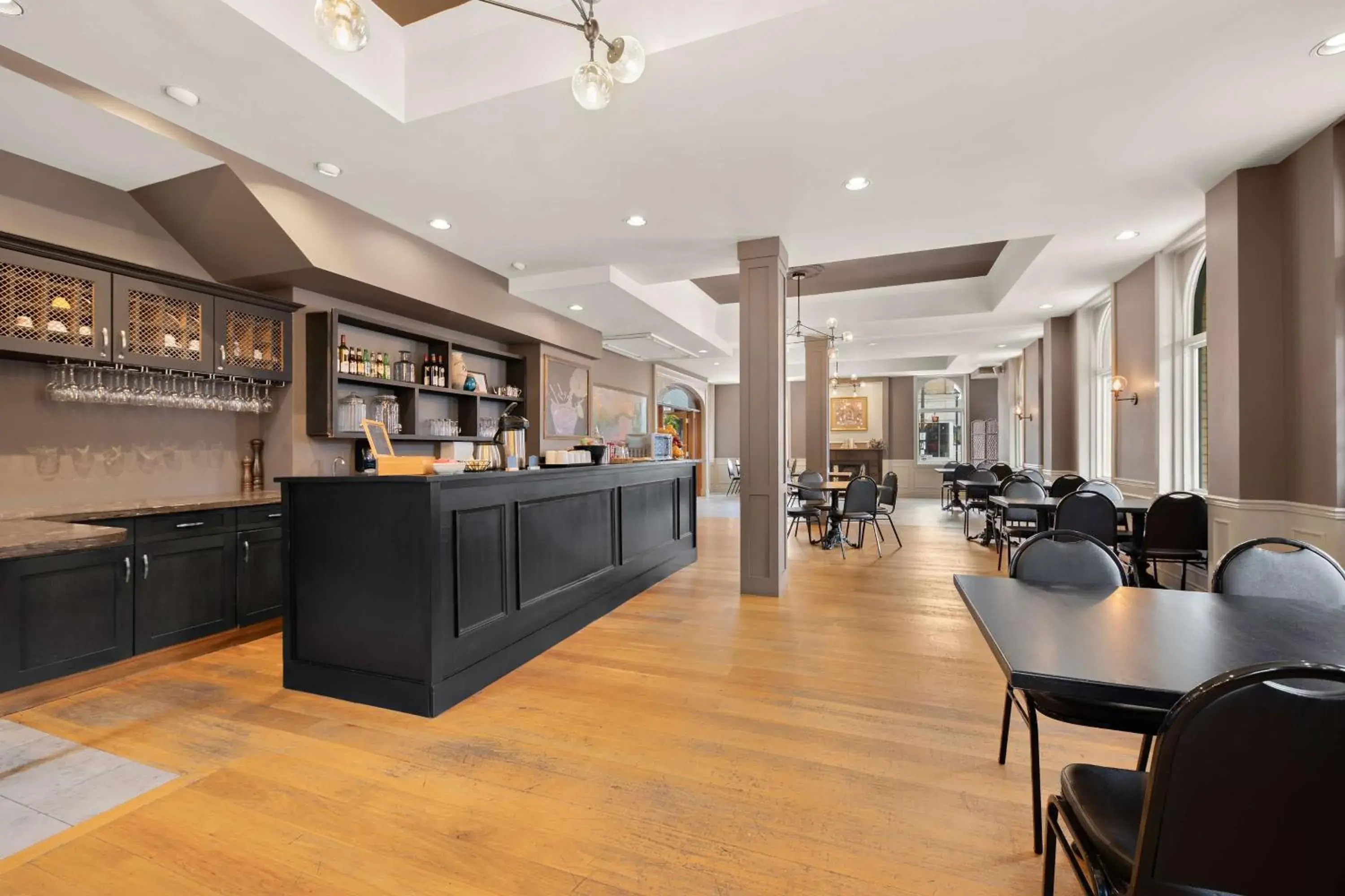 Breakfast in The Arlington Hotel - BW Signature Collection Breakfast in The Arlington Hotel - BW Signature Collection