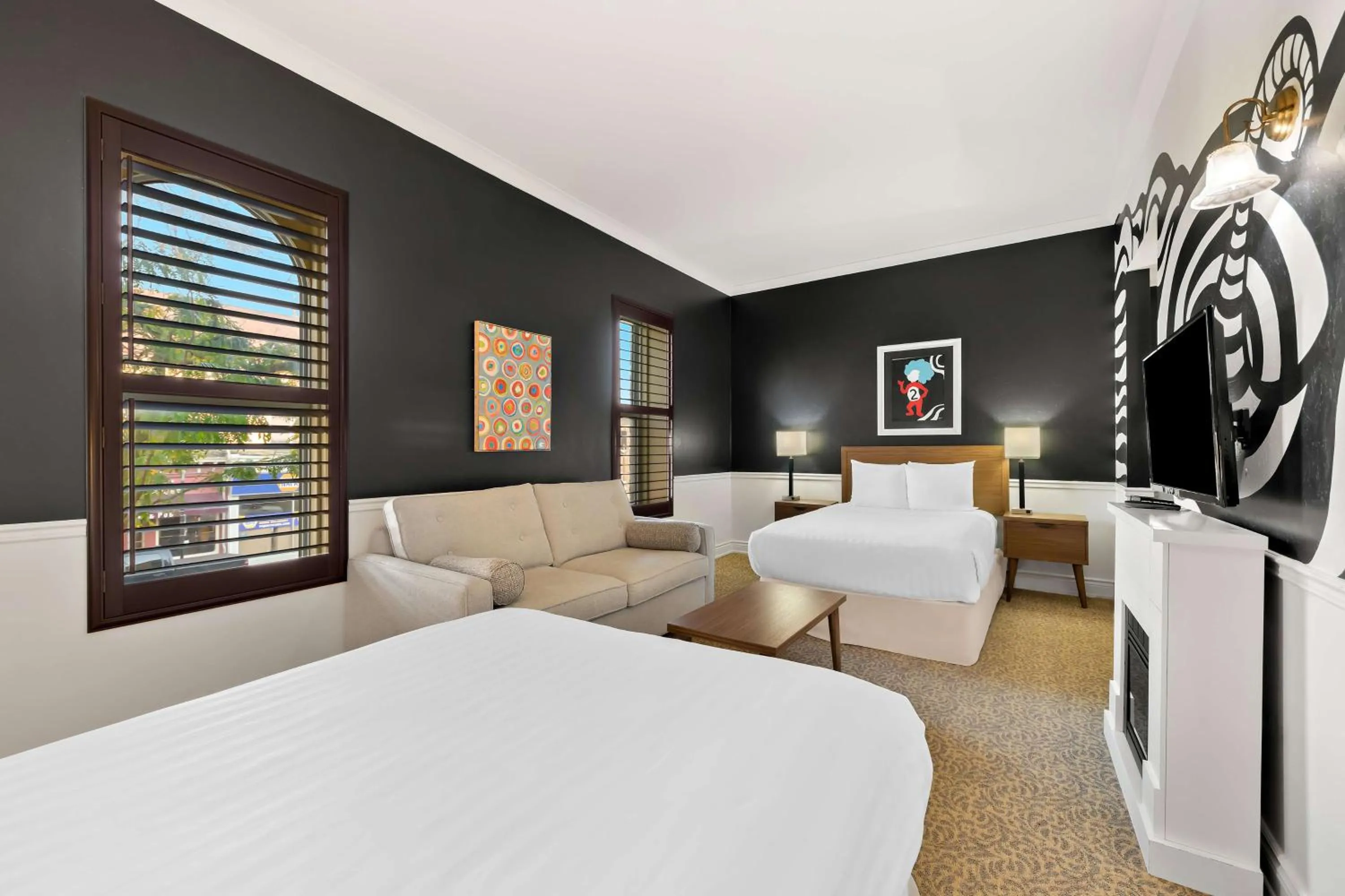 Bedroom, Bed in The Arlington Hotel - BW Signature Collection