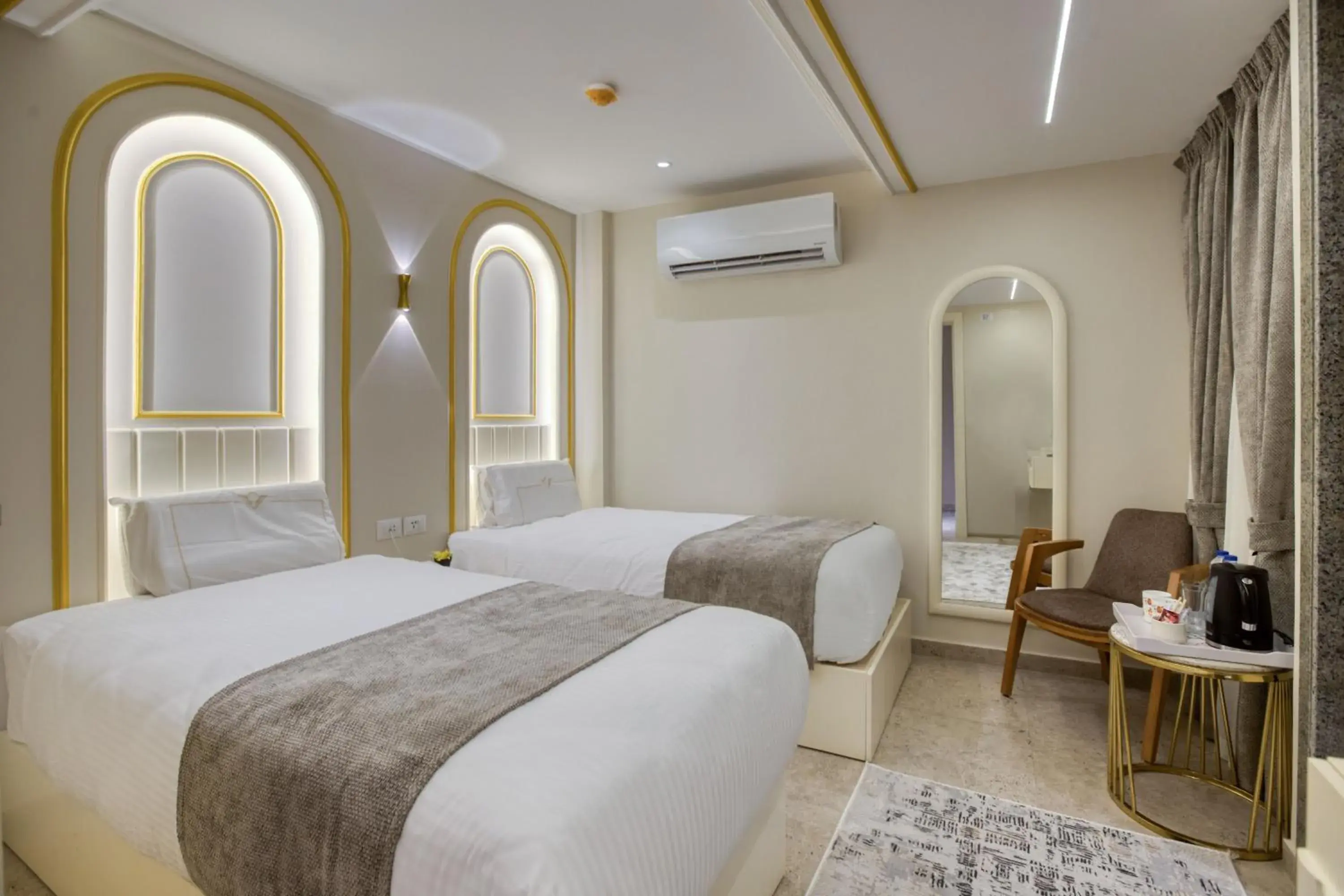 Deluxe Family Room with Pyramids View in Pyramids Plateau Hotel Deluxe Family Room with Pyramids View in Pyramids Plateau Hotel