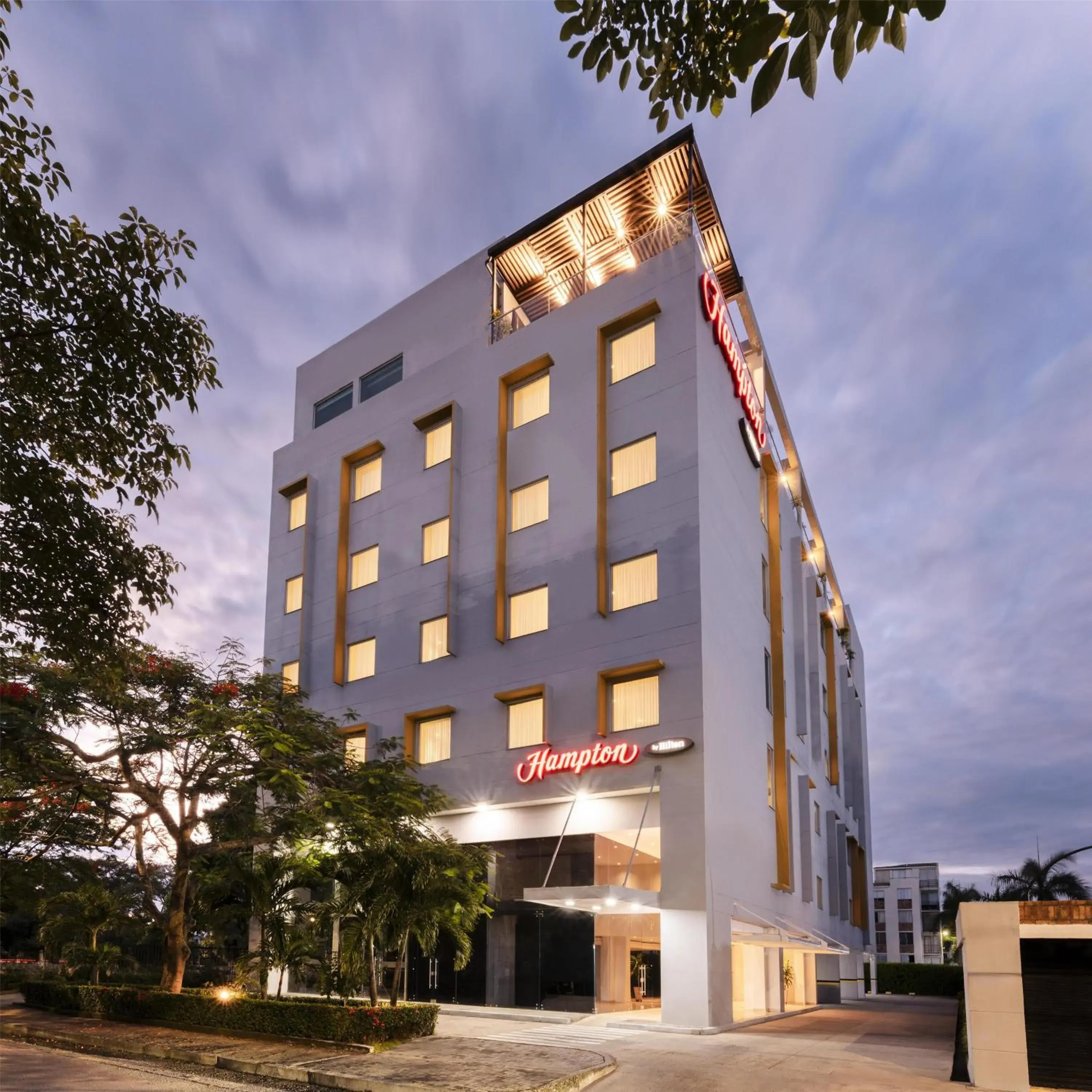 Property building in Hampton By Hilton Yopal Property building in Hampton By Hilton Yopal