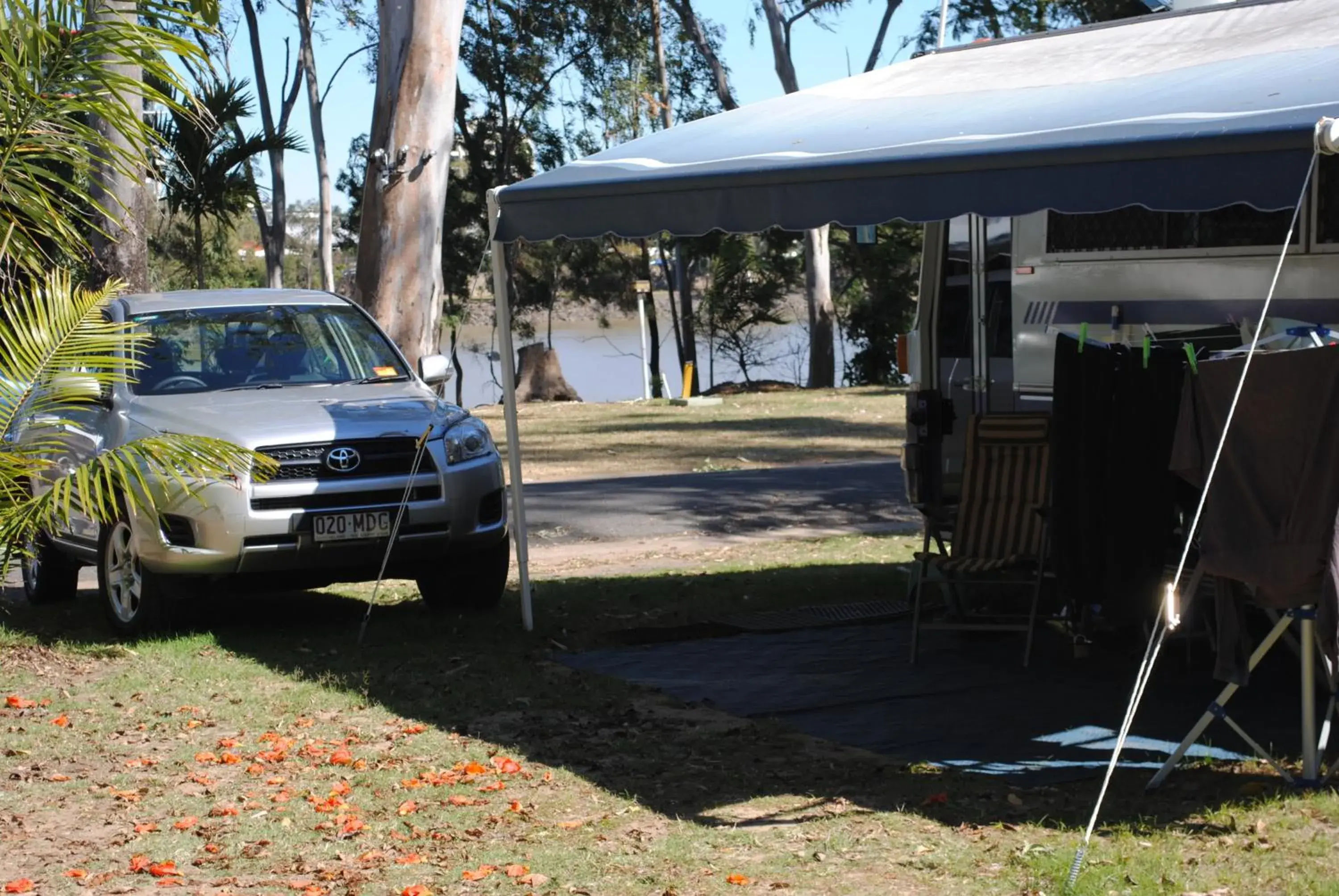 Facade/entrance in Riverside Tourist Park Facade/entrance in Riverside Tourist Park
