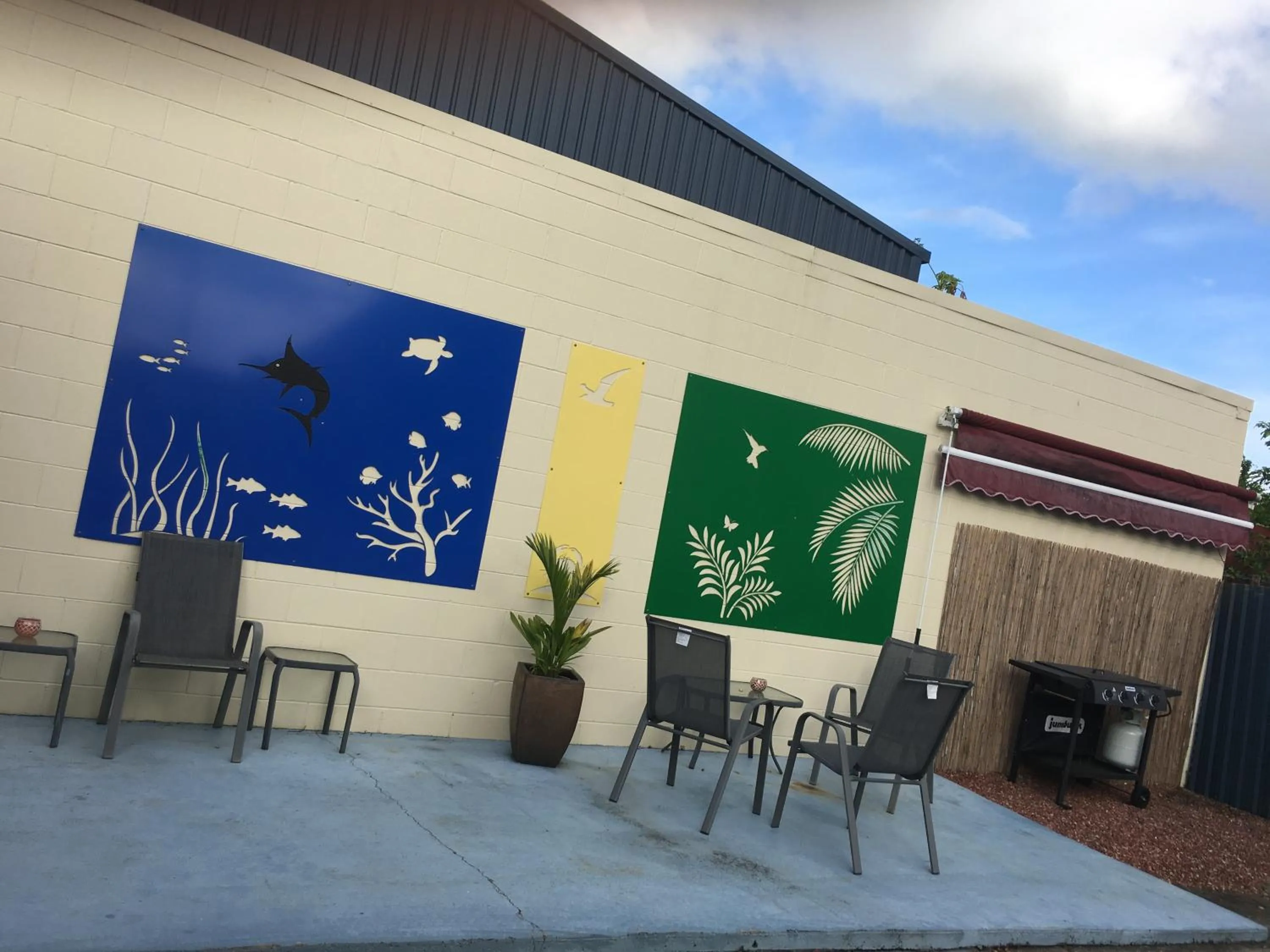 Patio in Black Marlin Motel