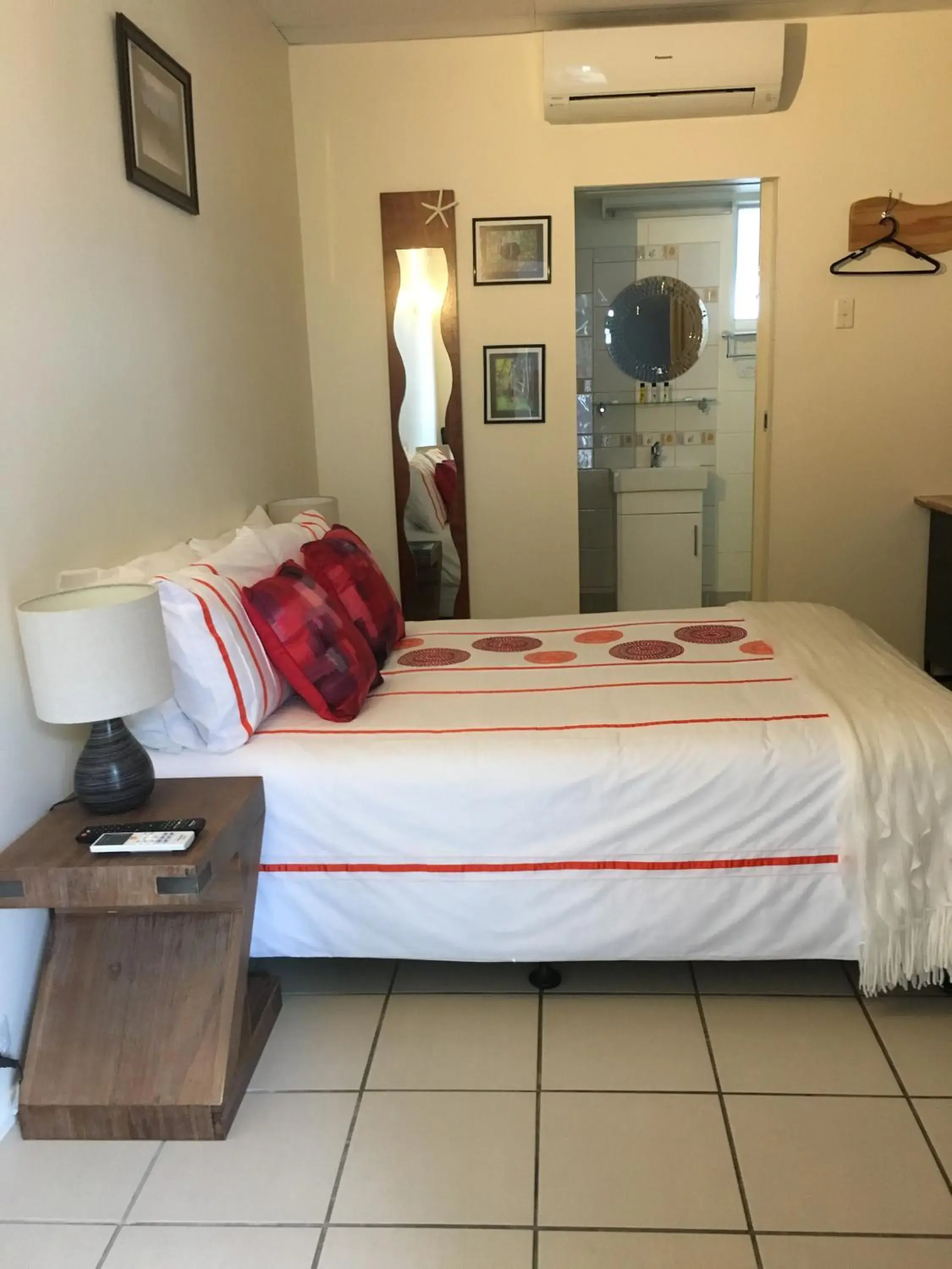 Double Room in Black Marlin Motel Double Room in Black Marlin Motel