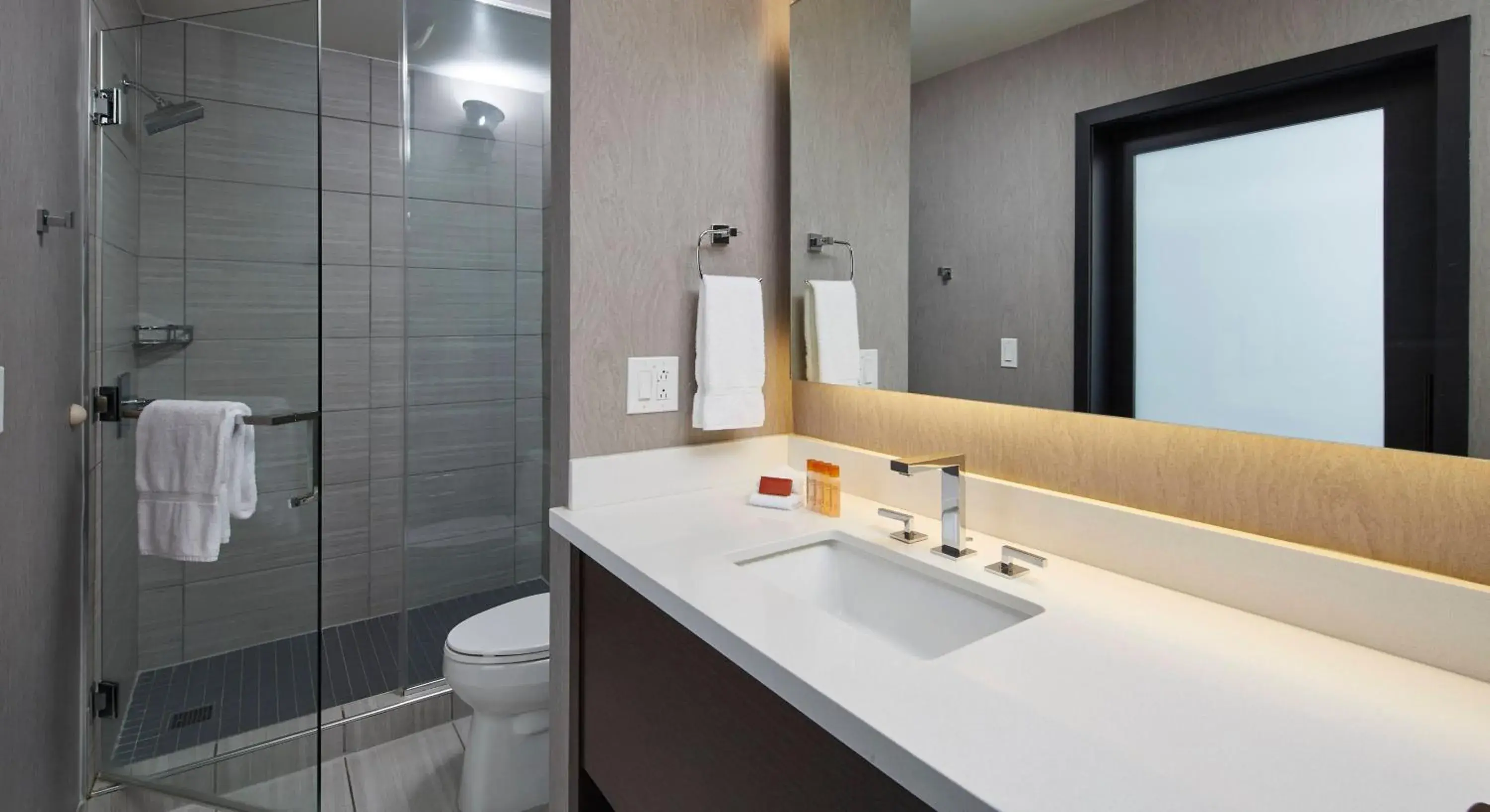 Bathroom in The Nest Hotel Palo Alto Bathroom in The Nest Hotel Palo Alto