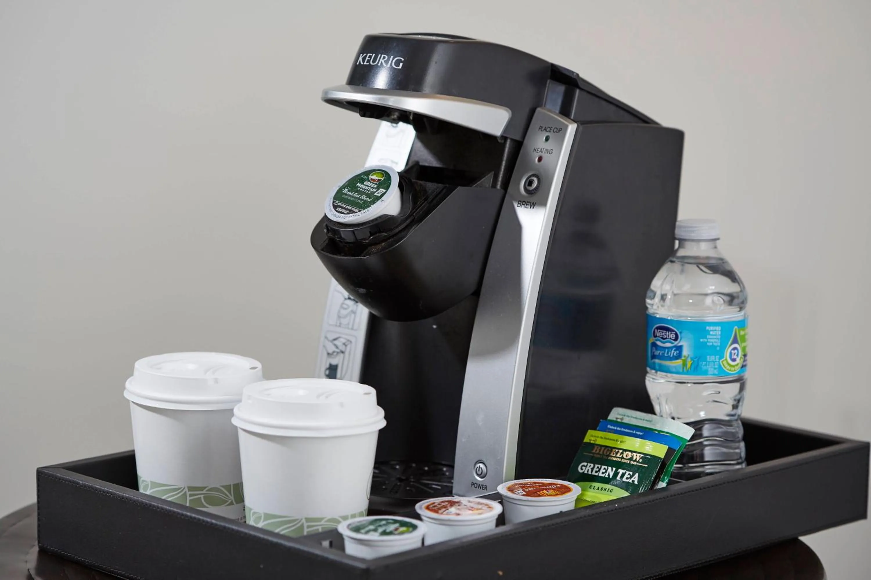 Coffee/tea facilities in The Nest Hotel Palo Alto