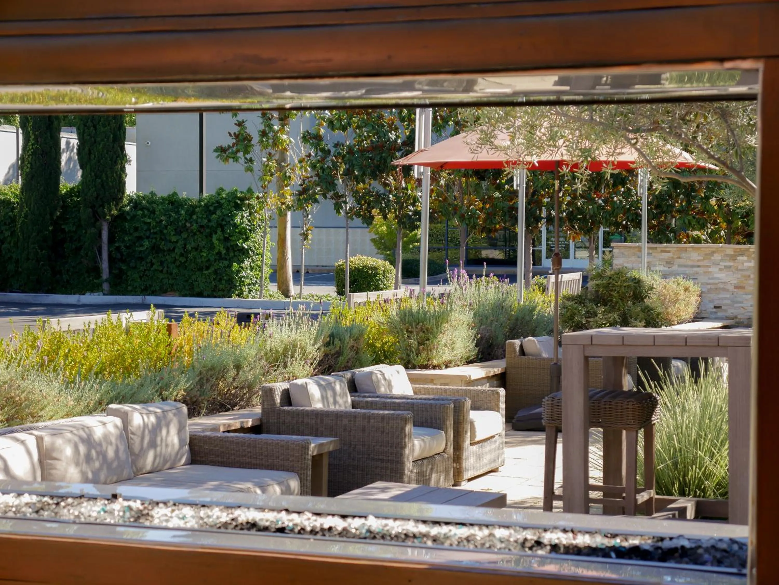 Patio in The Nest Hotel Palo Alto