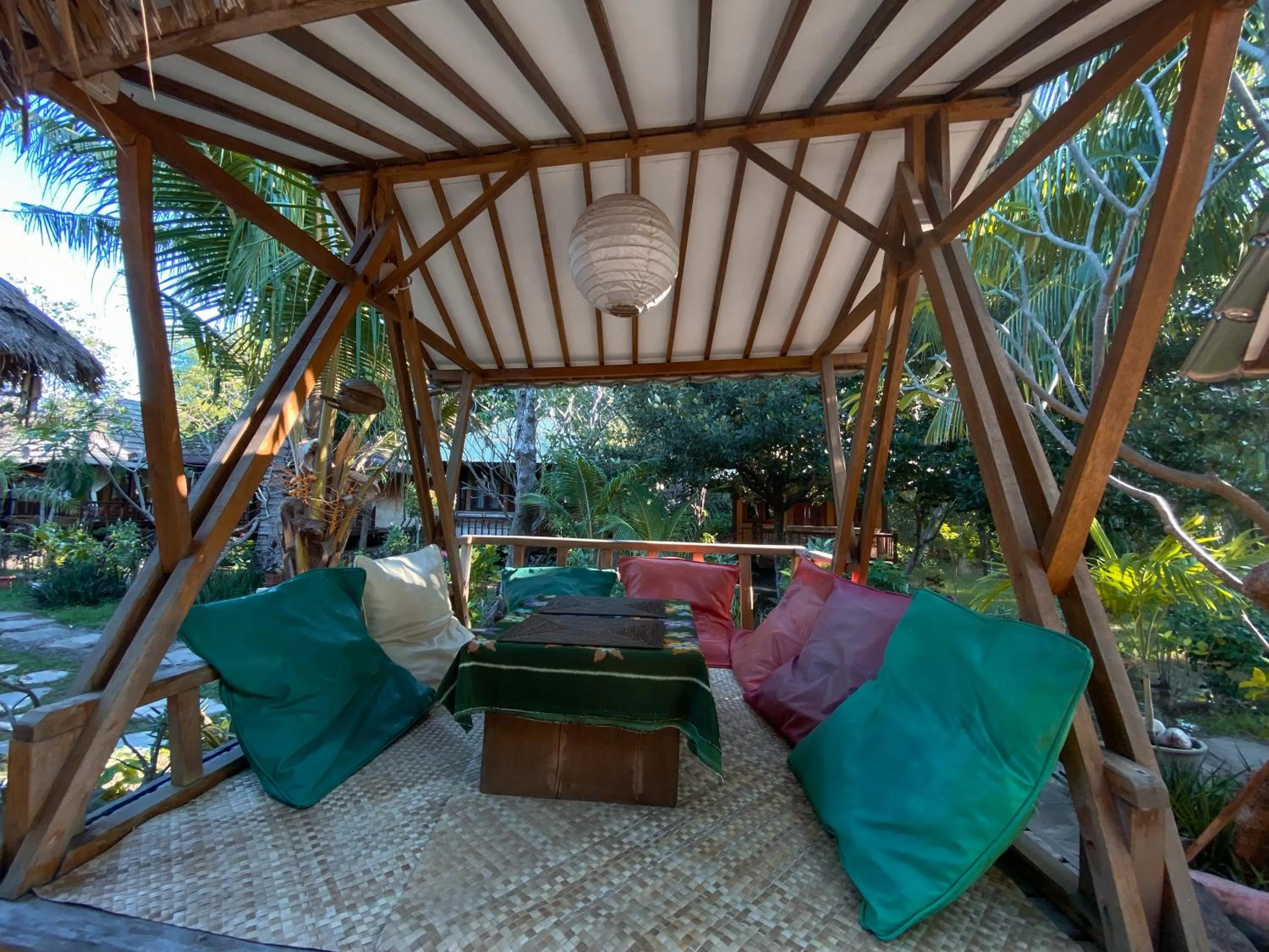 Restaurant/places to eat in Sejuk Cottages