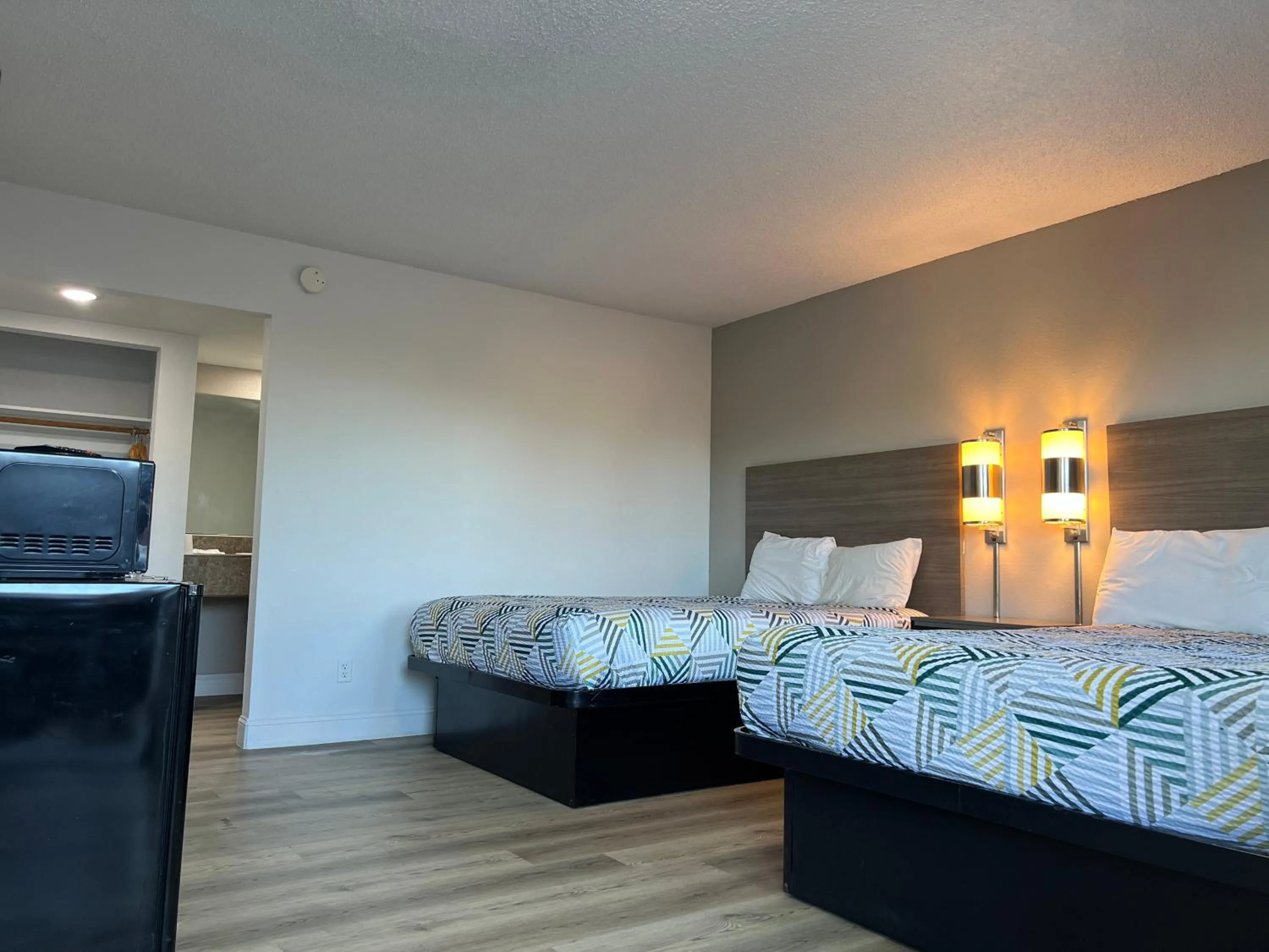 Bed in Motel 6 Selma, CA