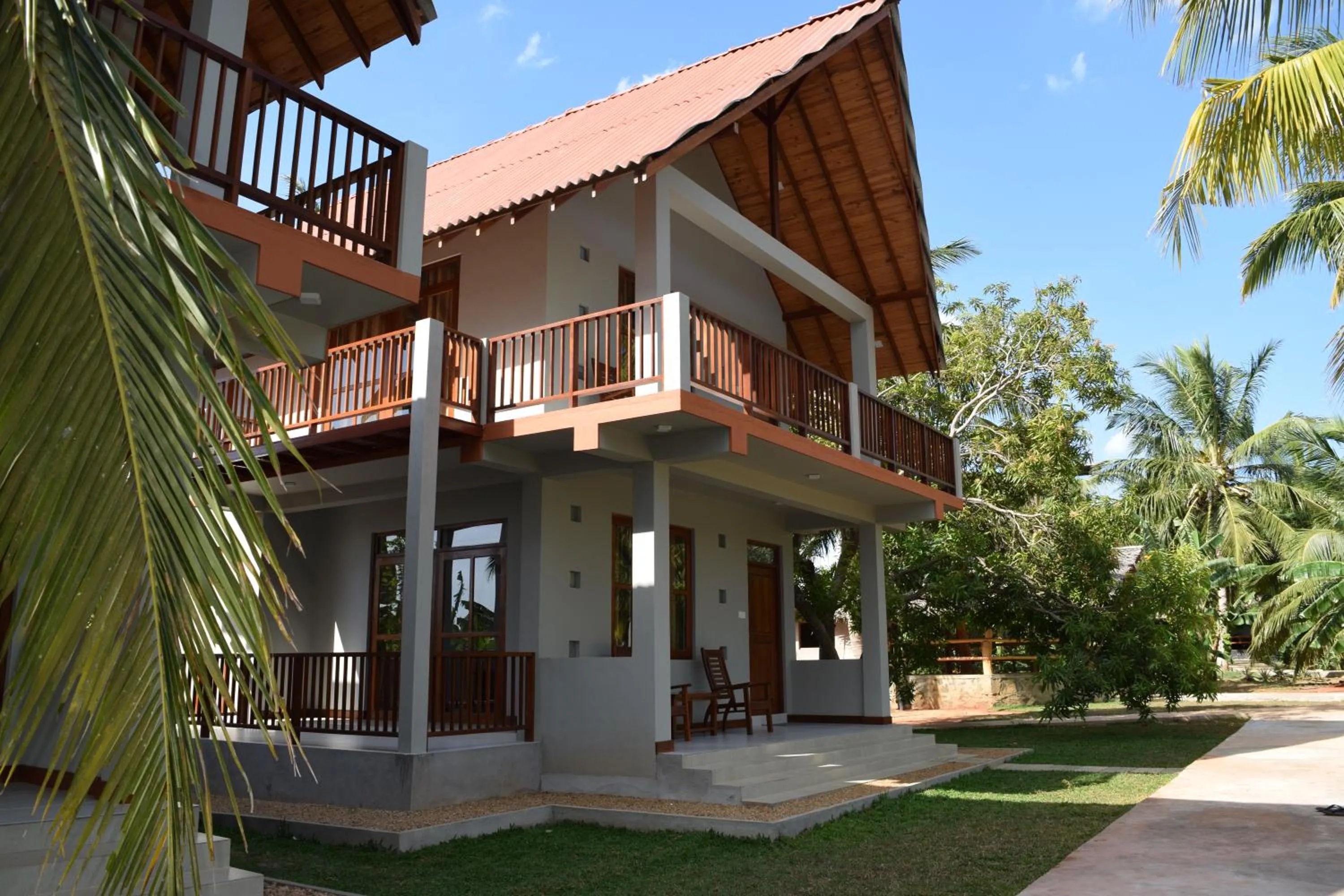 The Coconut Gardens Hotel & Restaurant