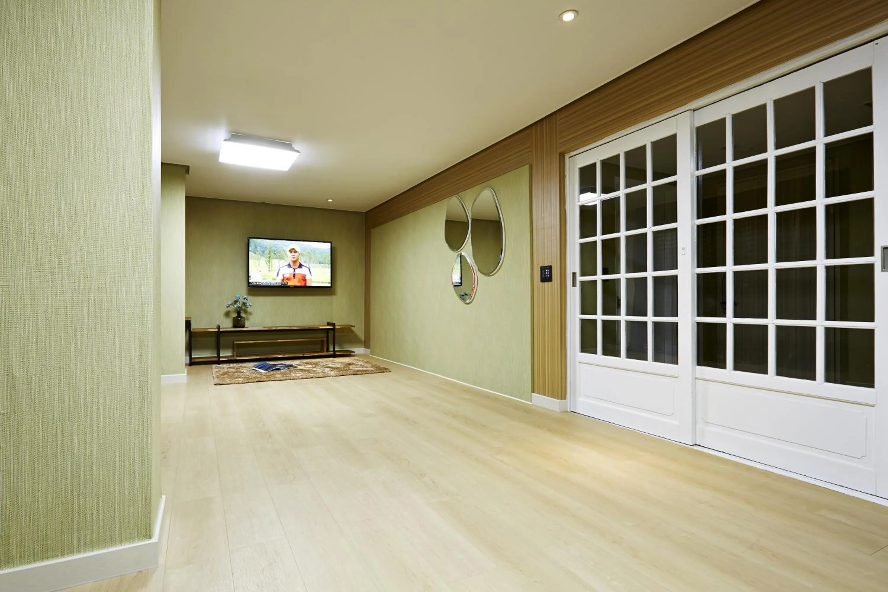 Decorative detail, TV/Entertainment Center in Cheongju Namoo Hotel