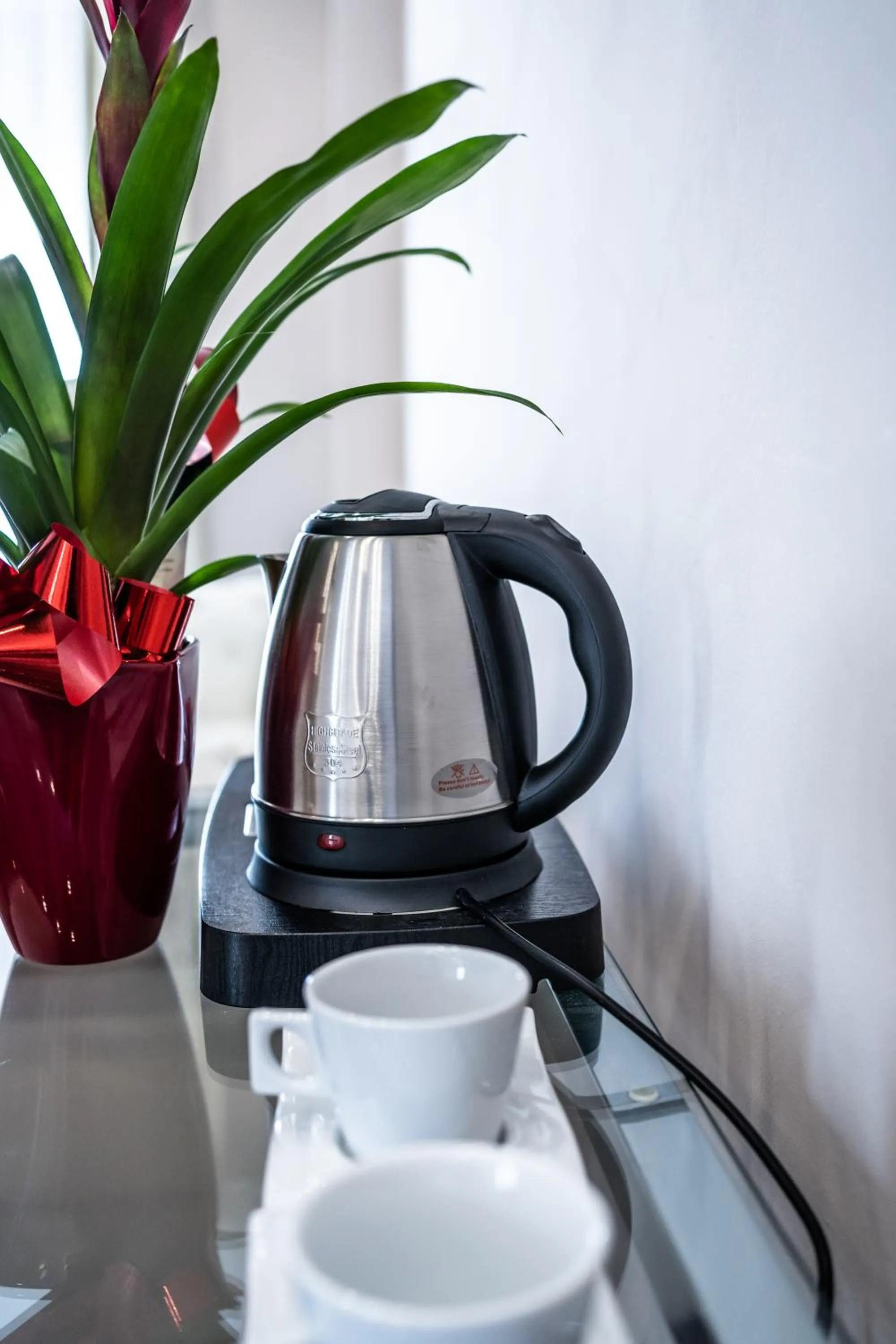 Photo of the whole room in Hotel Globo Suite-Correnti hotels