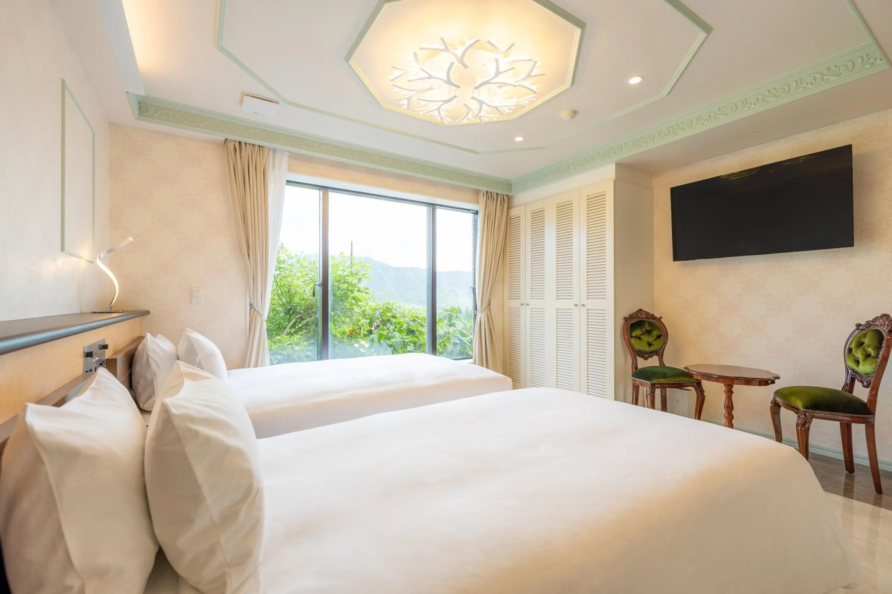 Bed in Hachijo View Hotel