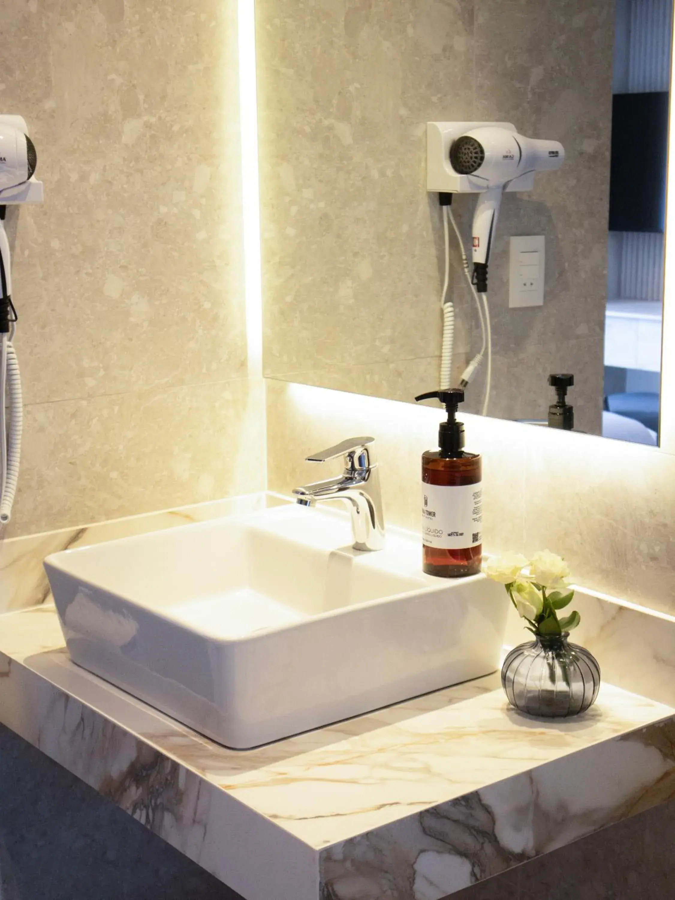 Bathroom in Divina Tower Apart Hotel Bathroom in Divina Tower Apart Hotel