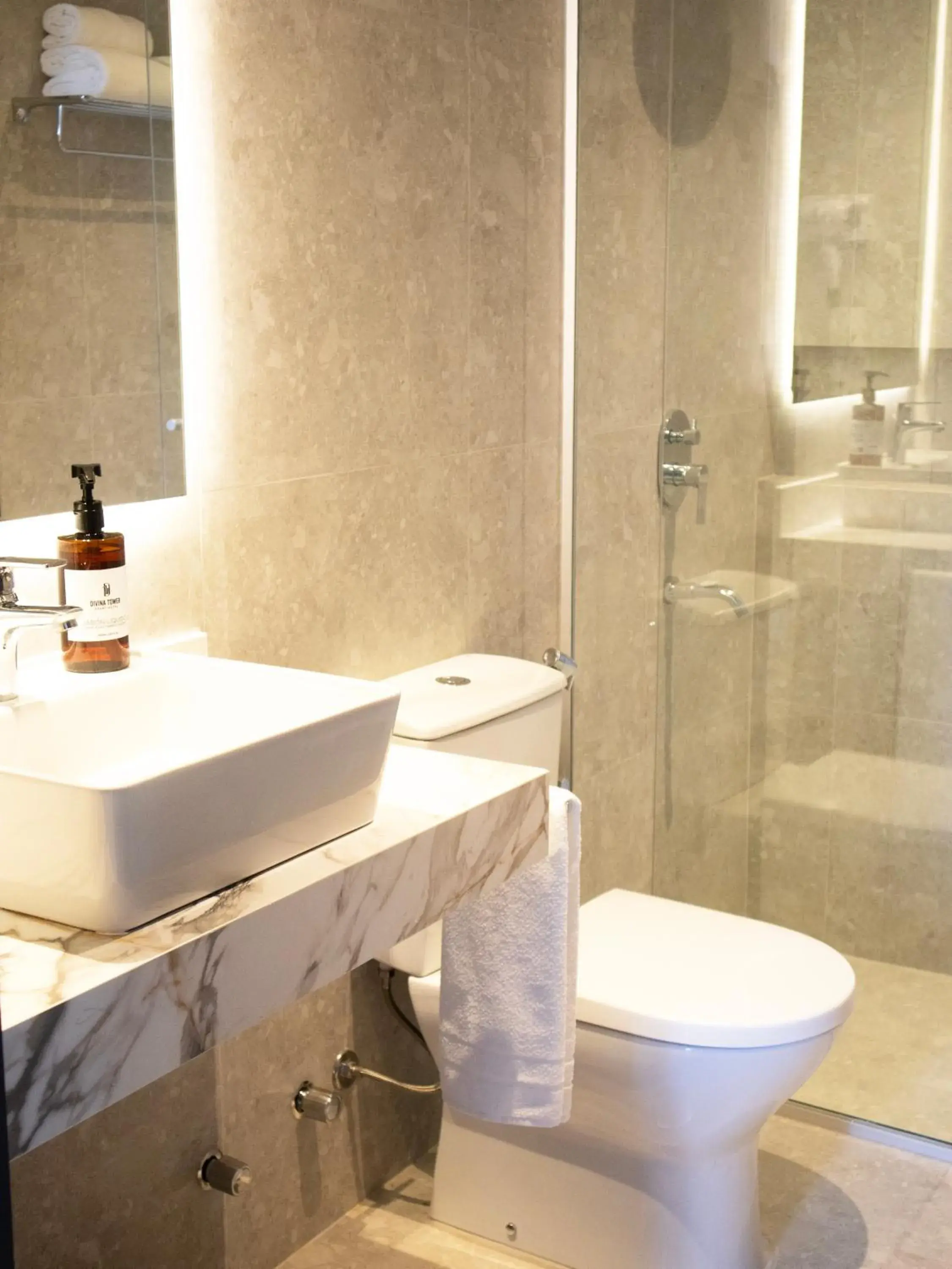 Bathroom in Divina Tower Apart Hotel Bathroom in Divina Tower Apart Hotel